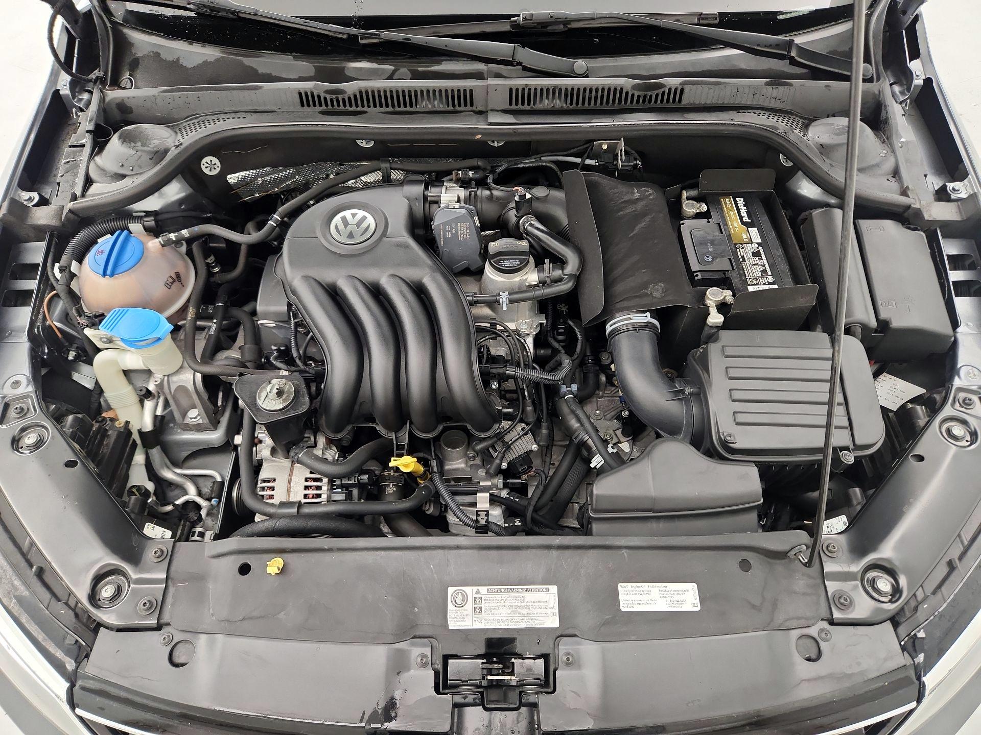 Thumbnail: 2015 Volkswagen Jetta - 20