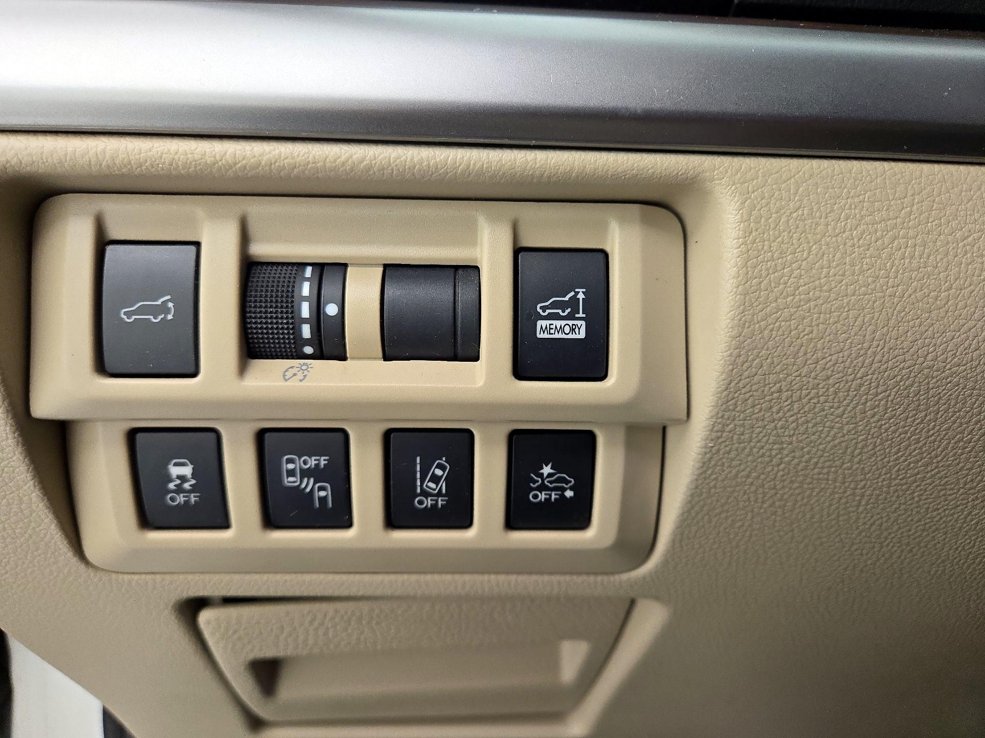 Thumbnail: 2019 Subaru Outback - 13