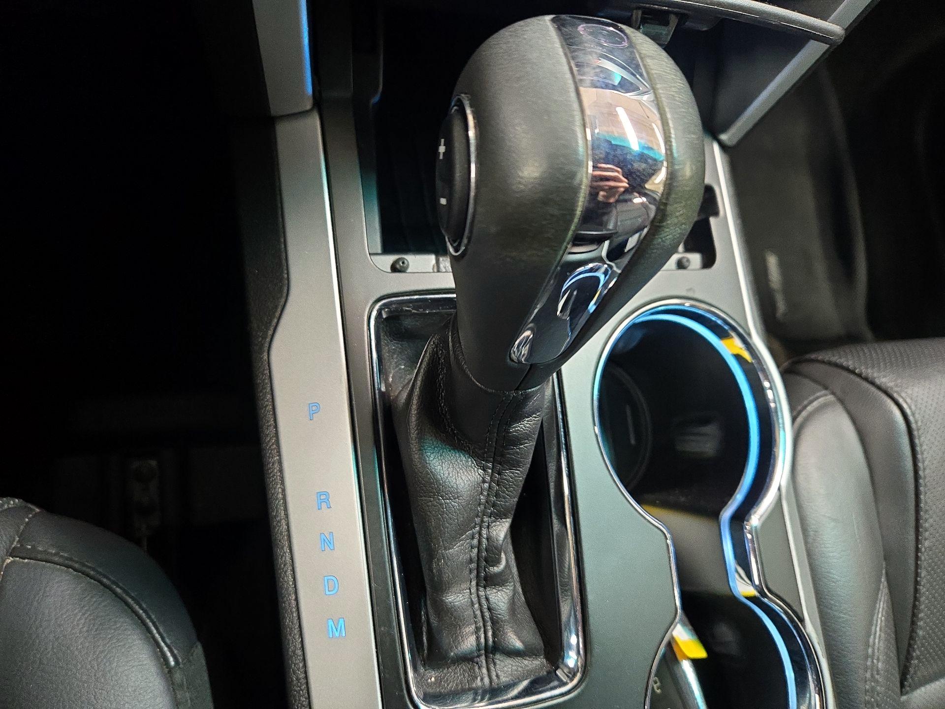 Thumbnail: 2015 Ford Explorer - 18