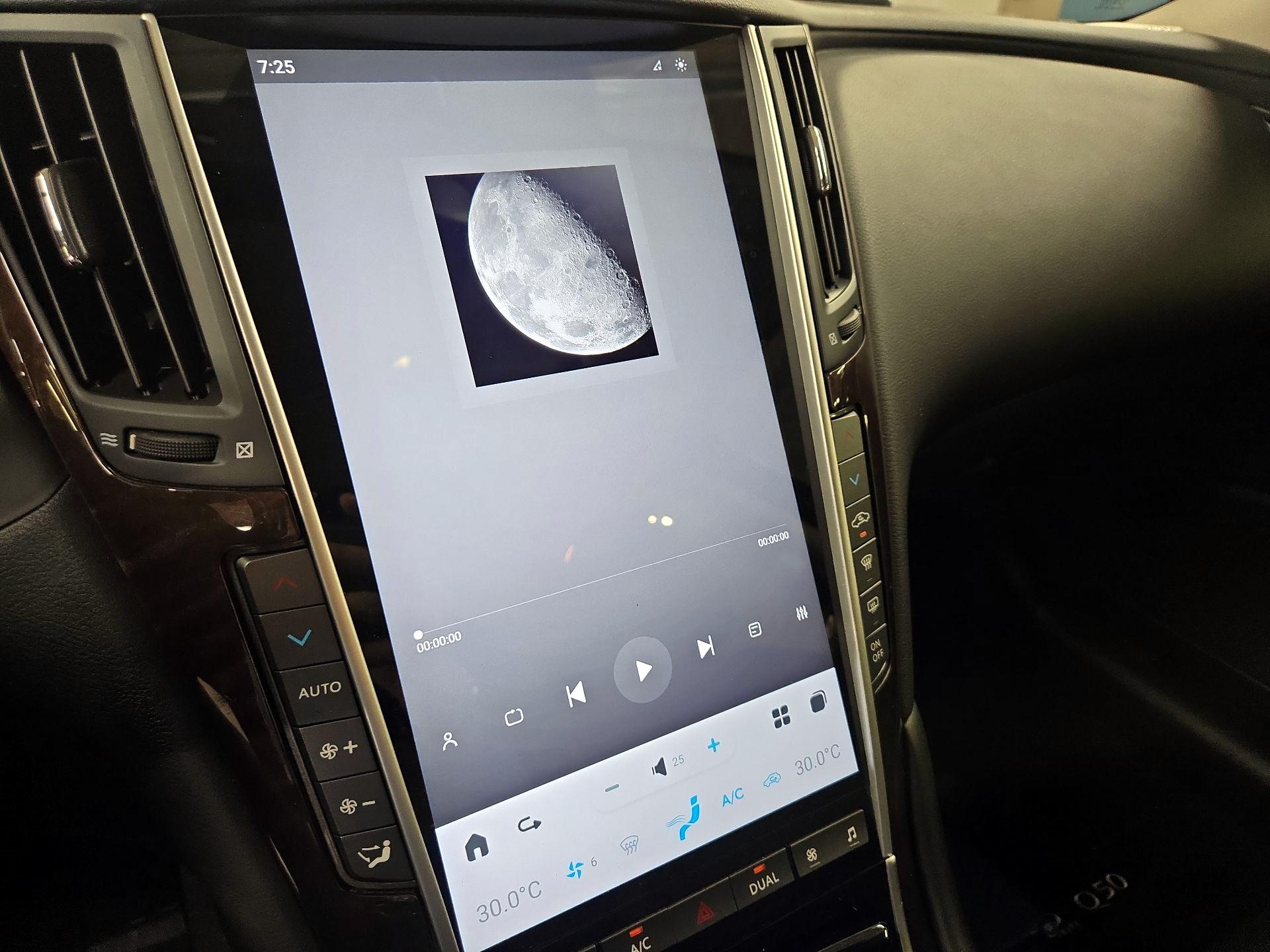 Thumbnail: 2014 INFINITI Q50 - 15