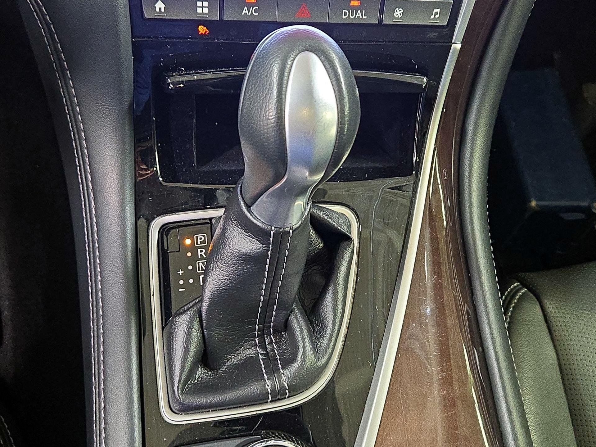 Thumbnail: 2014 INFINITI Q50 - 17