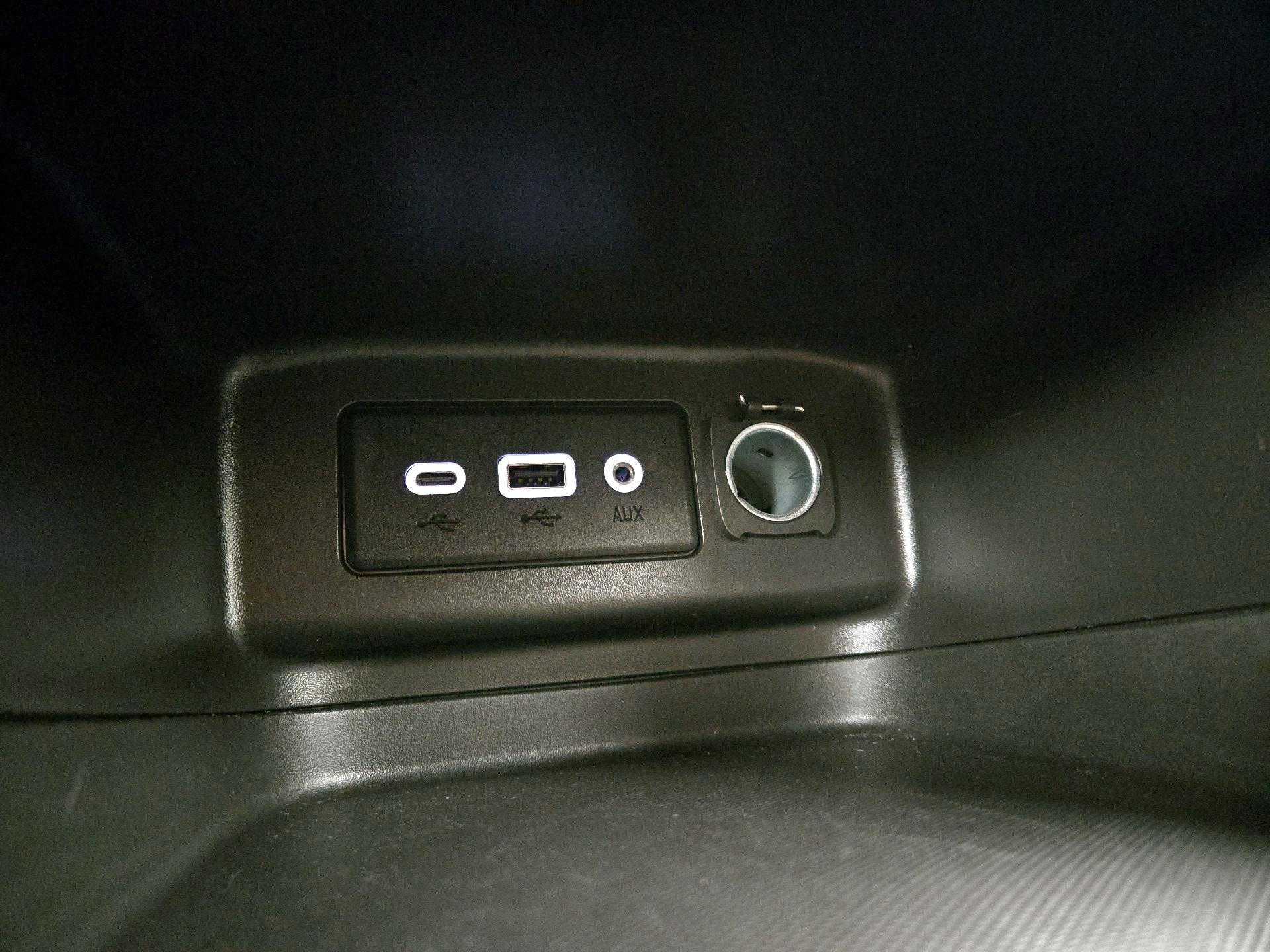 Thumbnail: 2024 Chevrolet Equinox - 18