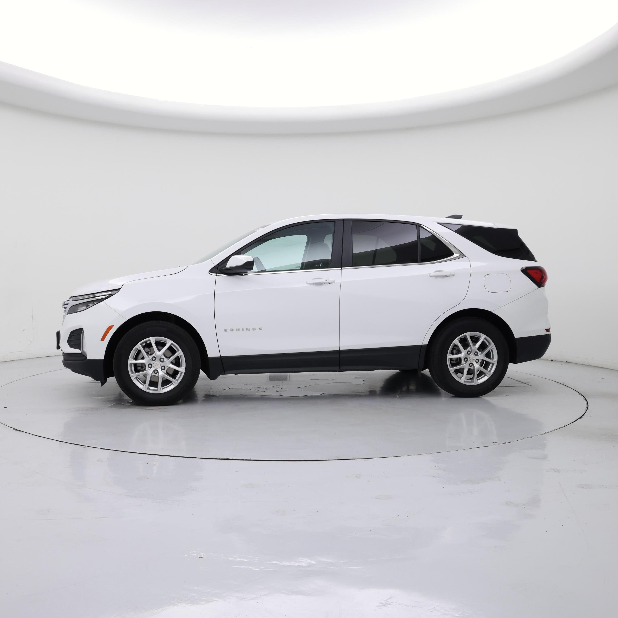 Thumbnail: 2024 Chevrolet Equinox - 3