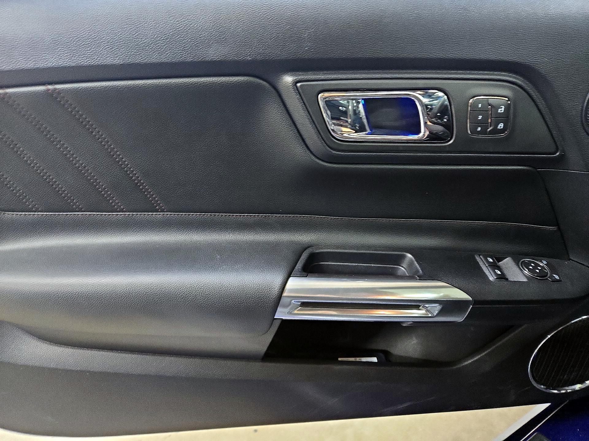 Thumbnail: 2015 Ford Mustang - 12