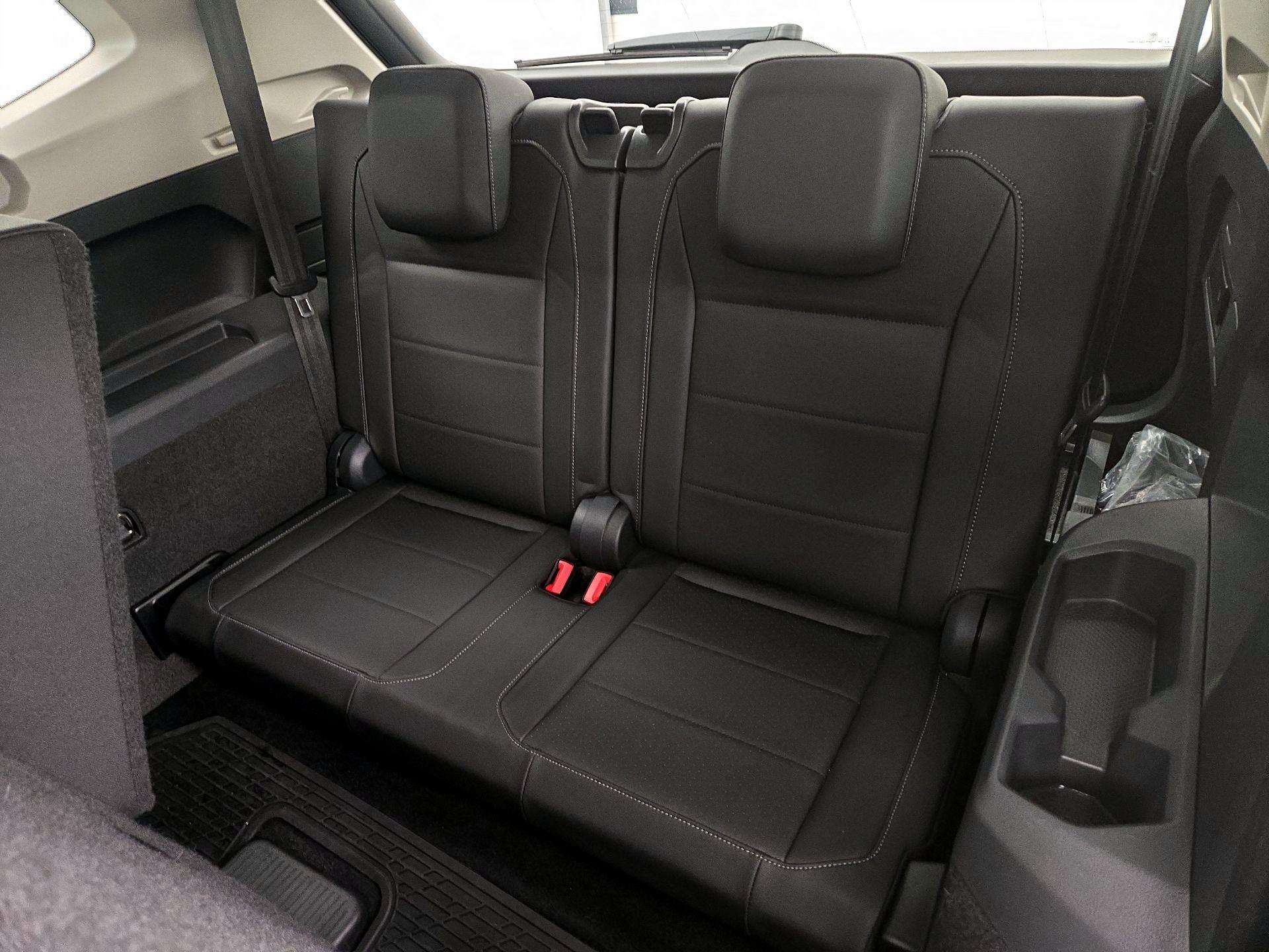 Thumbnail: 2019 Volkswagen Tiguan - 20