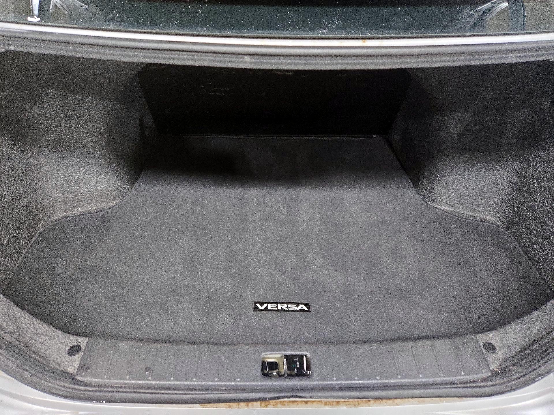 Thumbnail: 2019 Nissan Versa - 19