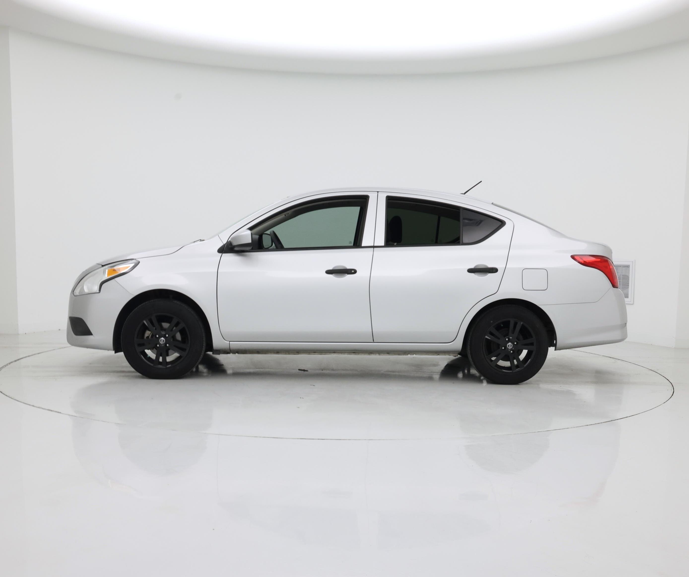 Thumbnail: 2019 Nissan Versa - 3