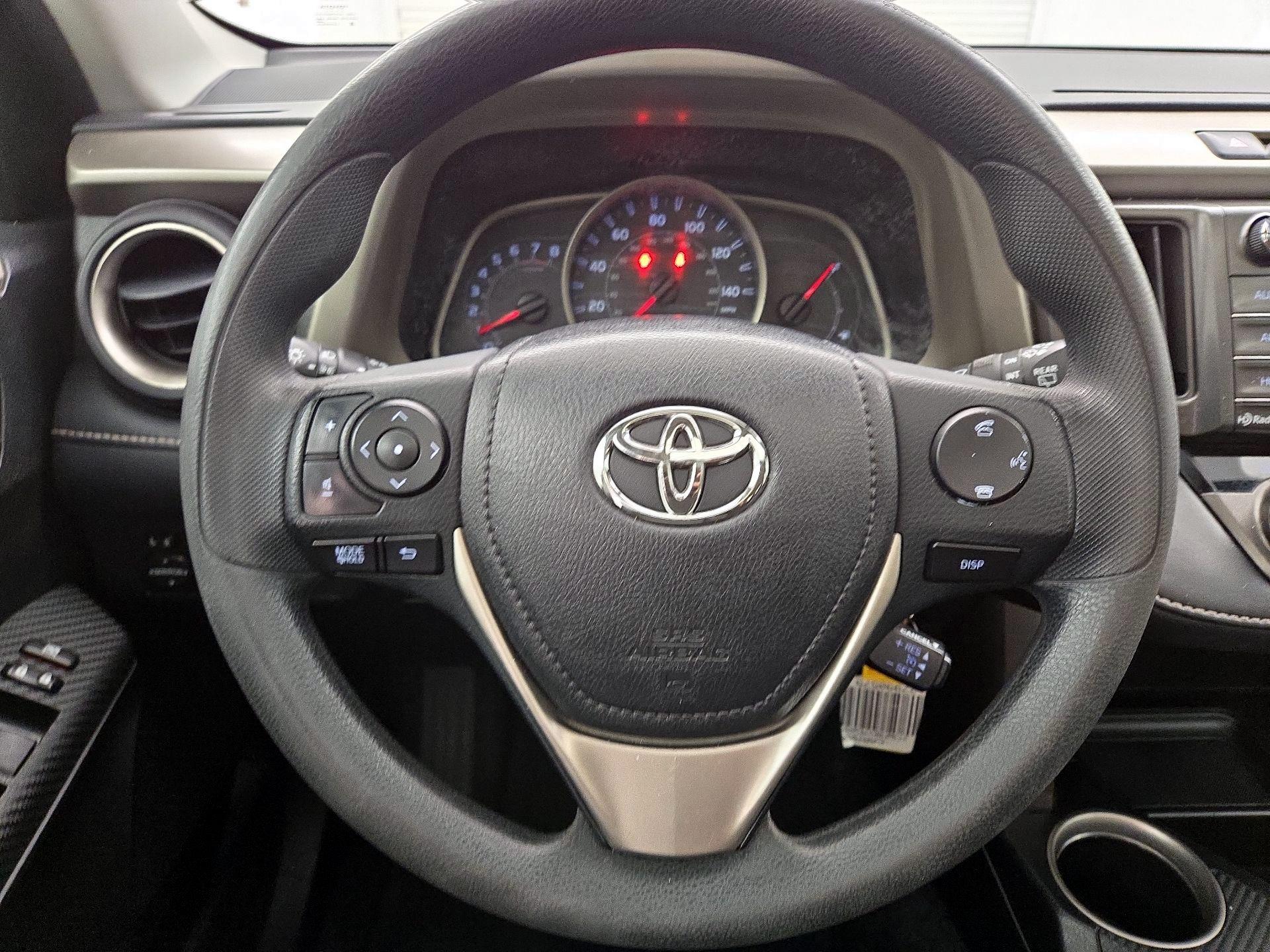 Thumbnail: 2014 Toyota RAV4 - 10