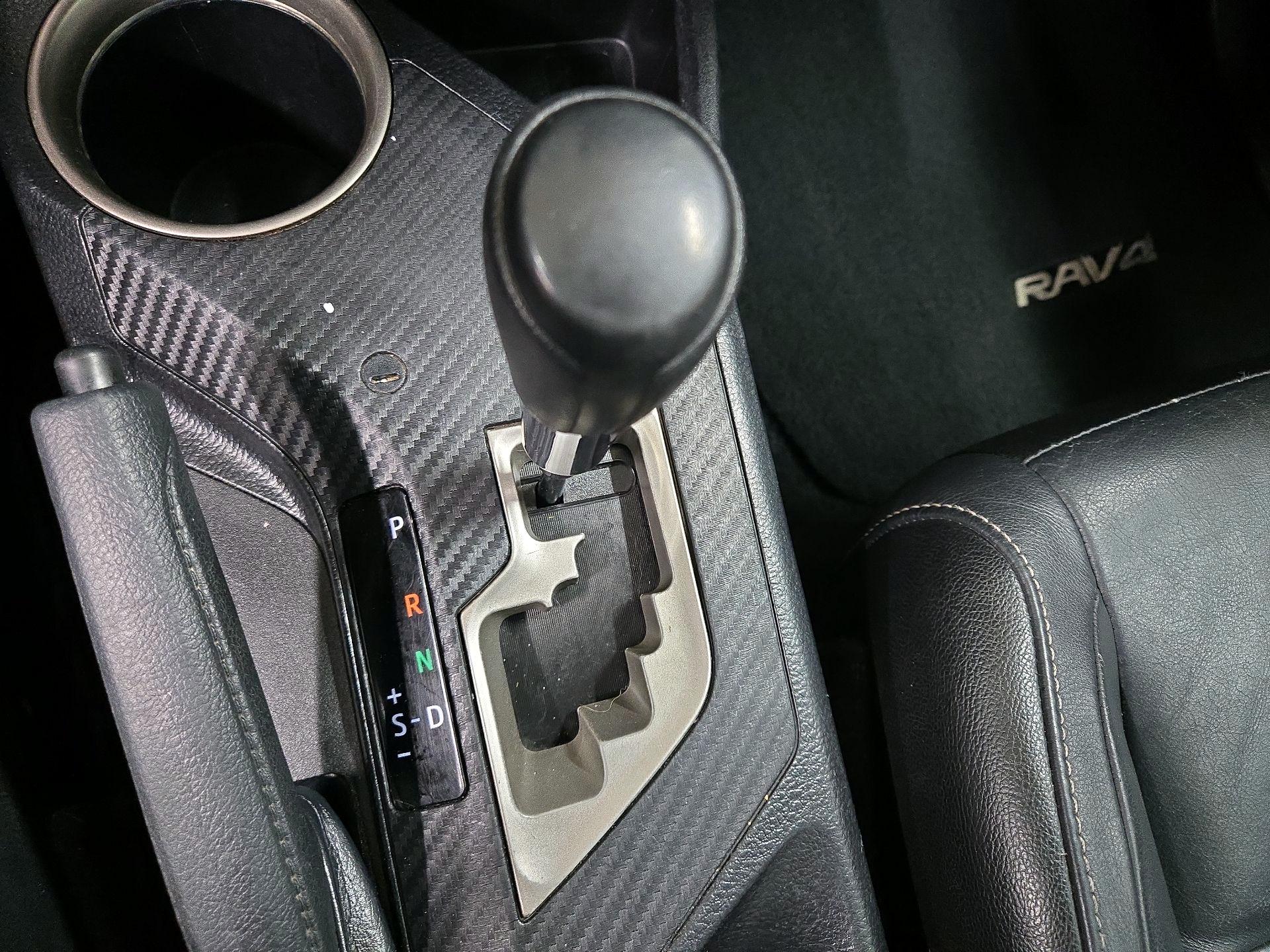 Thumbnail: 2014 Toyota RAV4 - 17