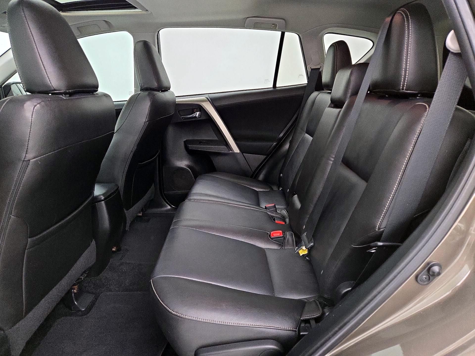 Thumbnail: 2014 Toyota RAV4 - 20