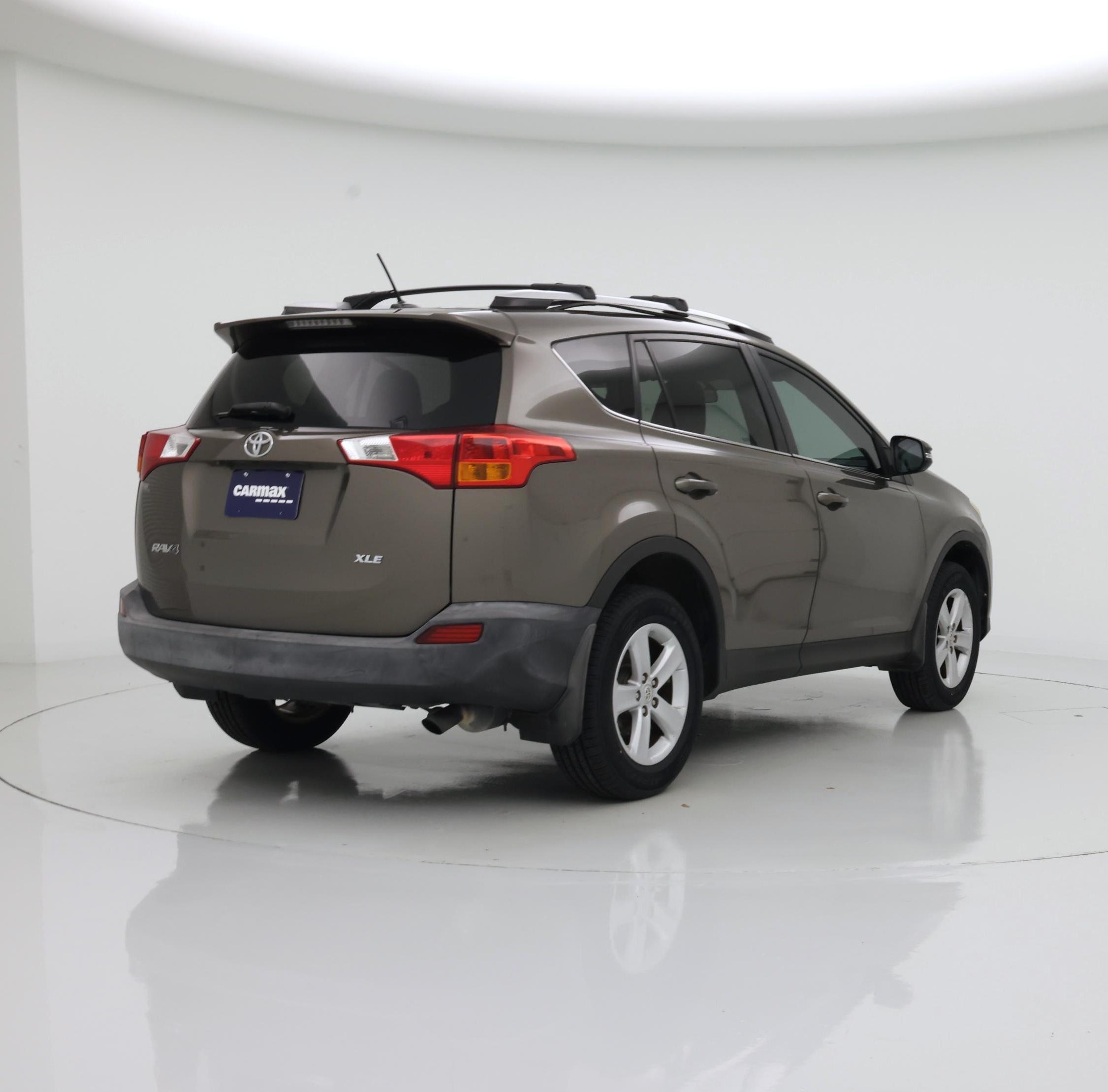 Thumbnail: 2014 Toyota RAV4 - 8
