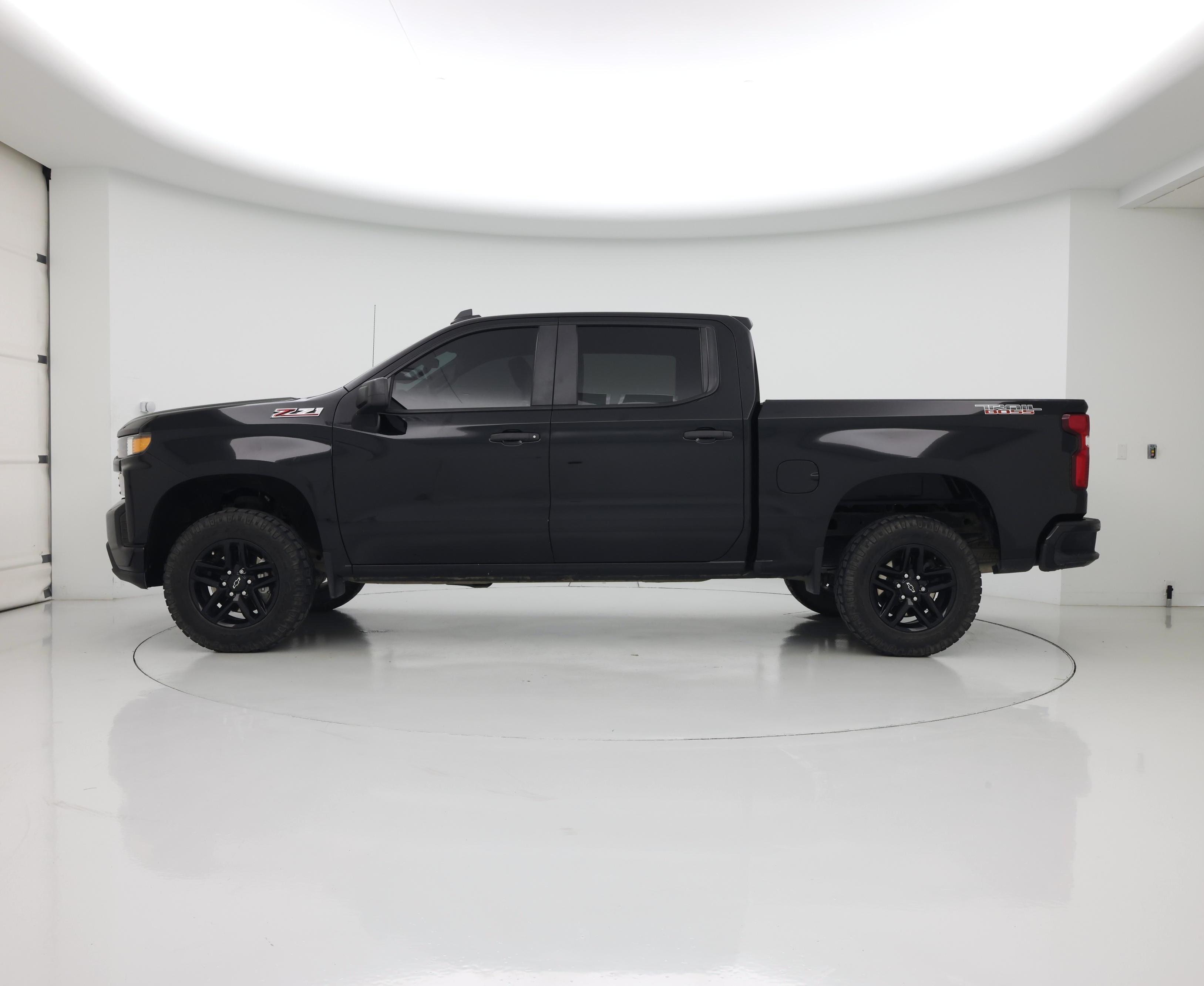 Thumbnail: 2021 Chevrolet Silverado 1500 - 3