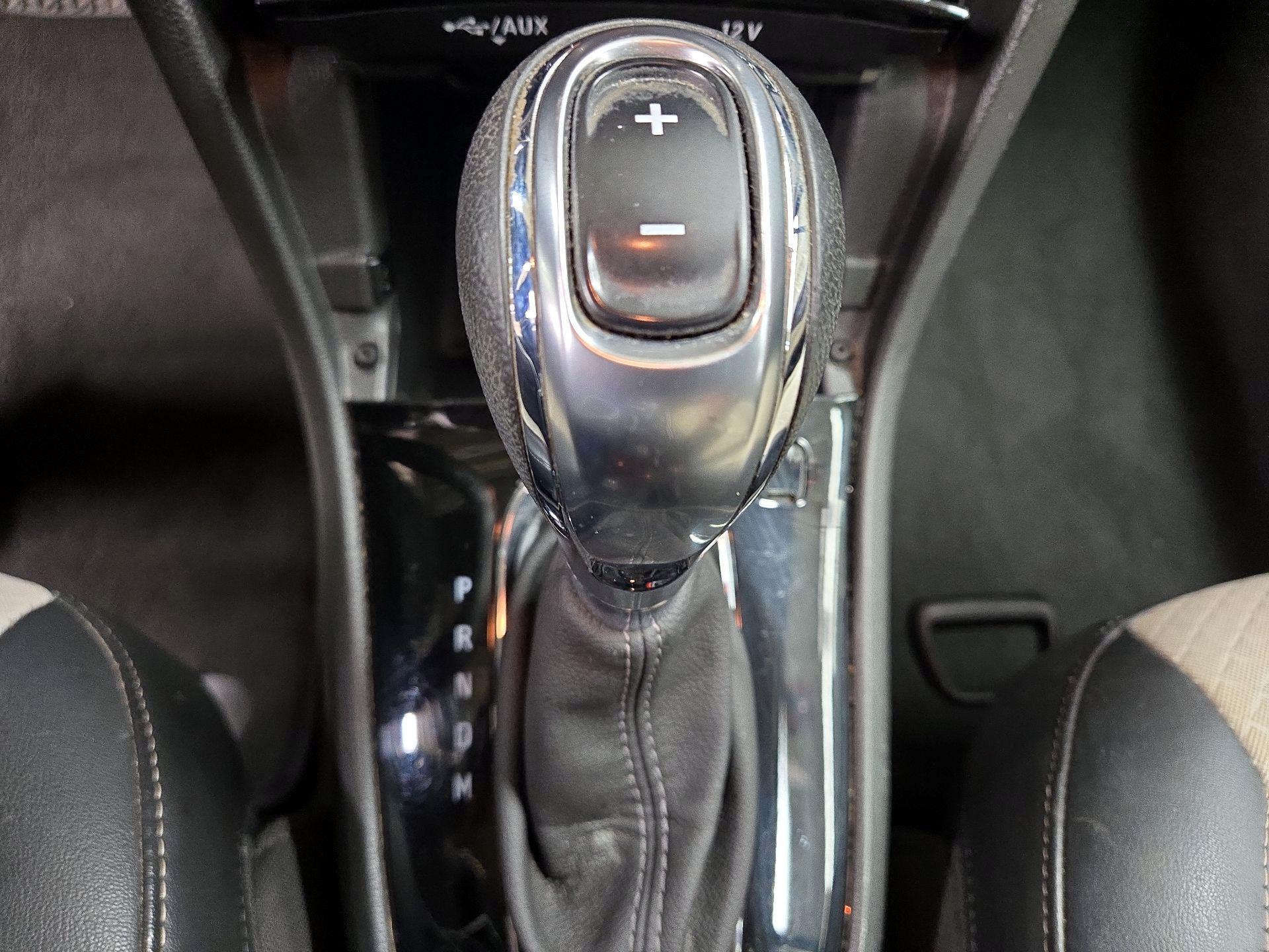 Thumbnail: 2019 Buick Encore - 17