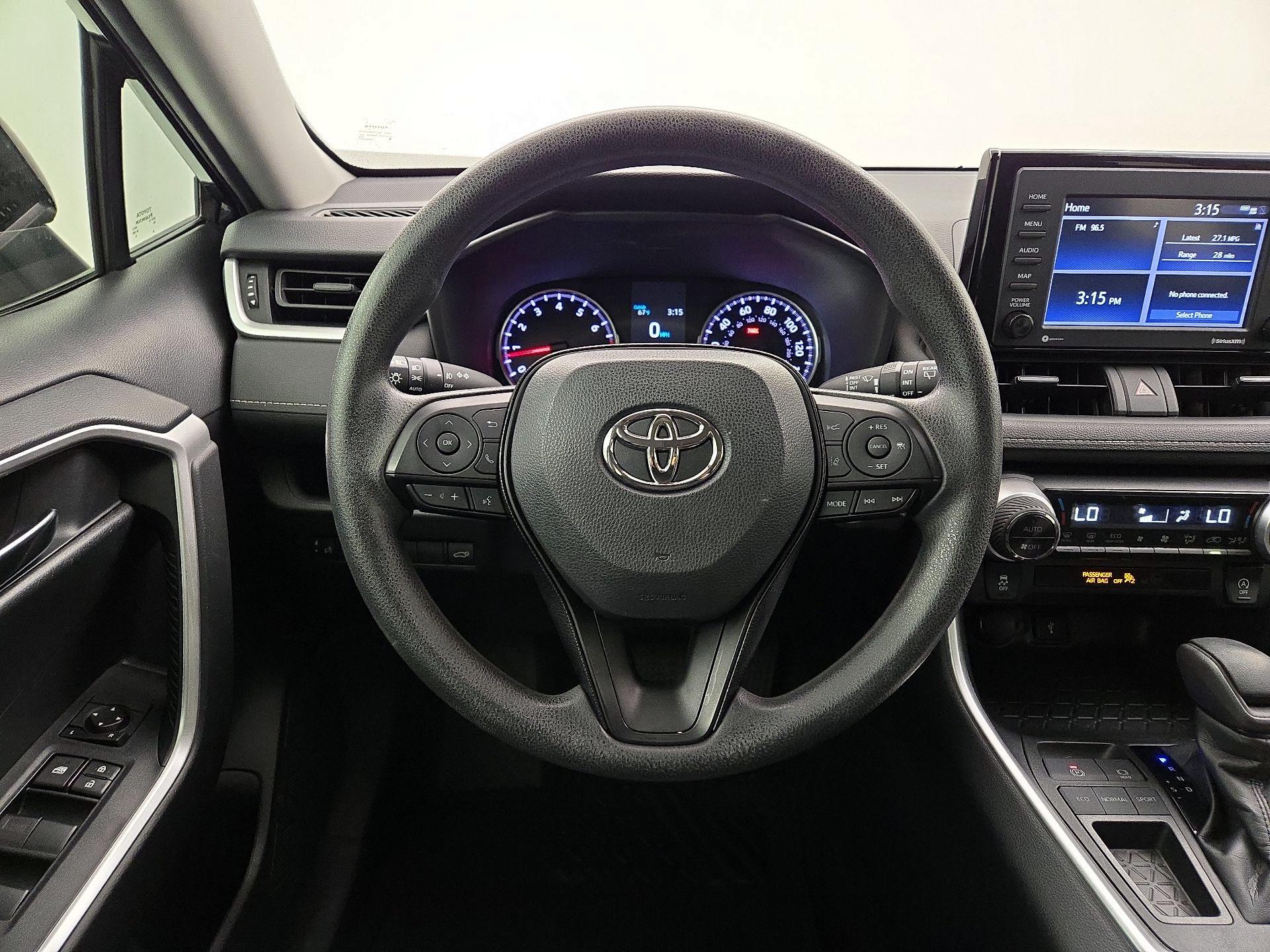 Thumbnail: 2021 Toyota RAV4 - 10