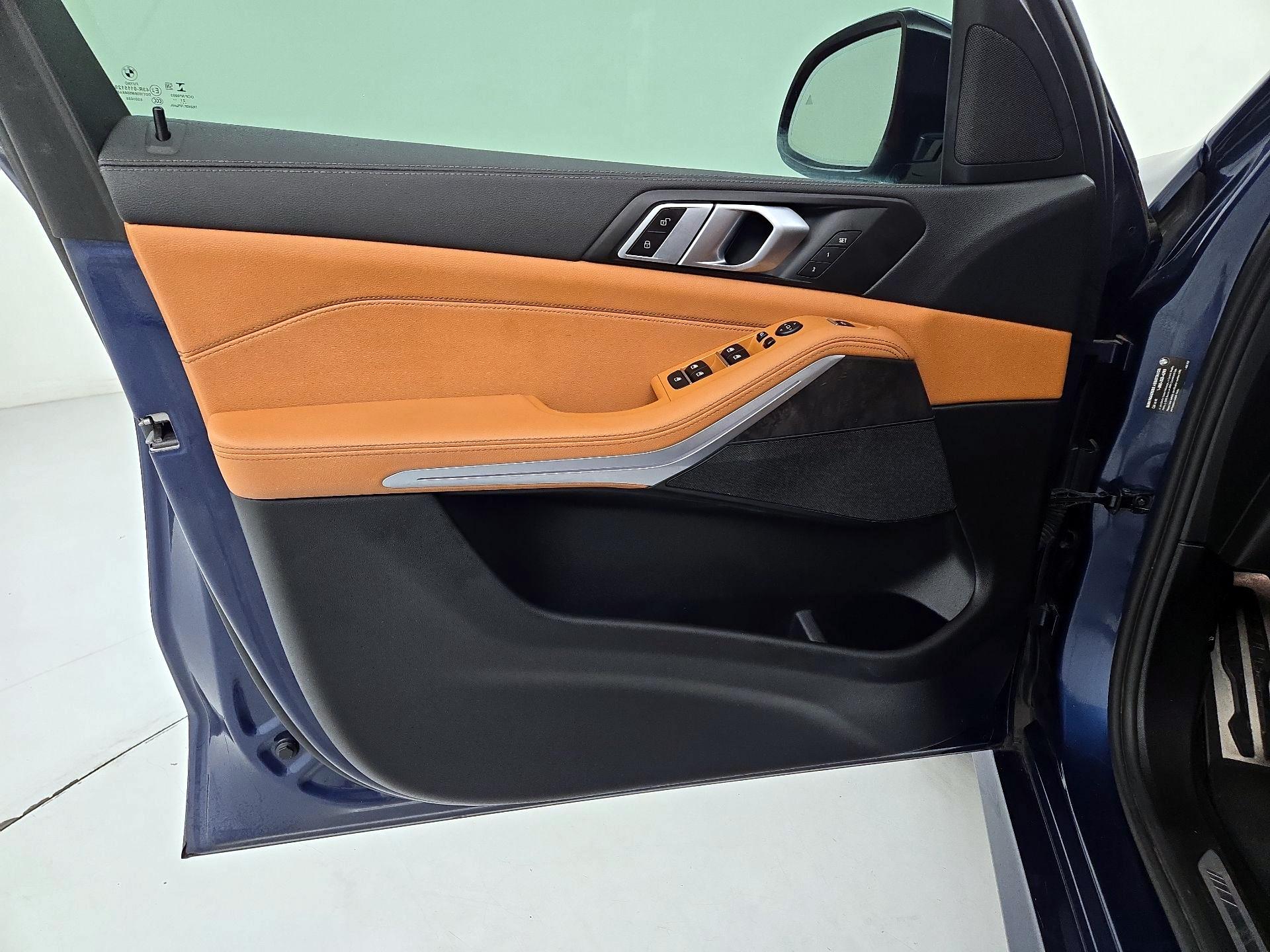 Thumbnail: 2022 BMW X5 - 12