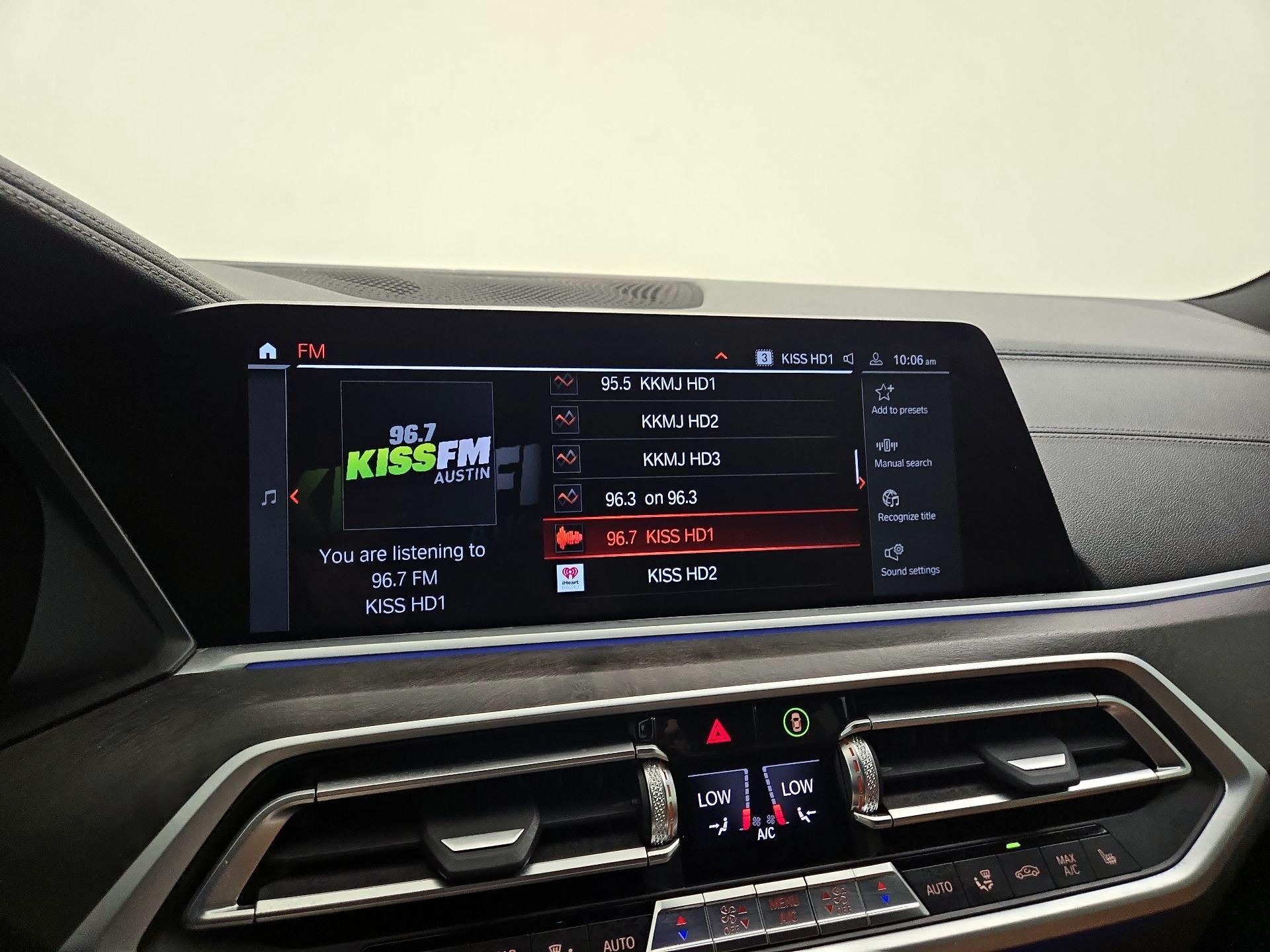 Thumbnail: 2022 BMW X5 - 16