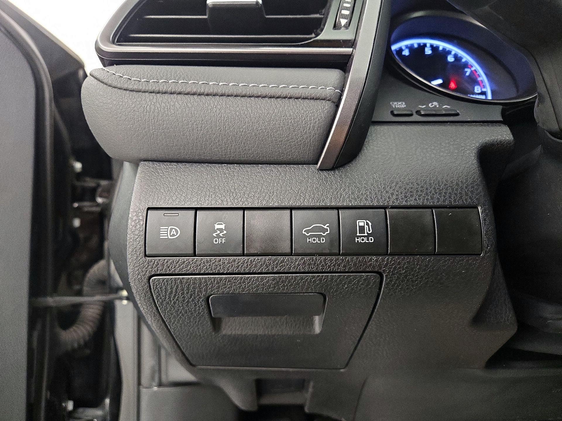 Thumbnail: 2023 Toyota Camry - 13