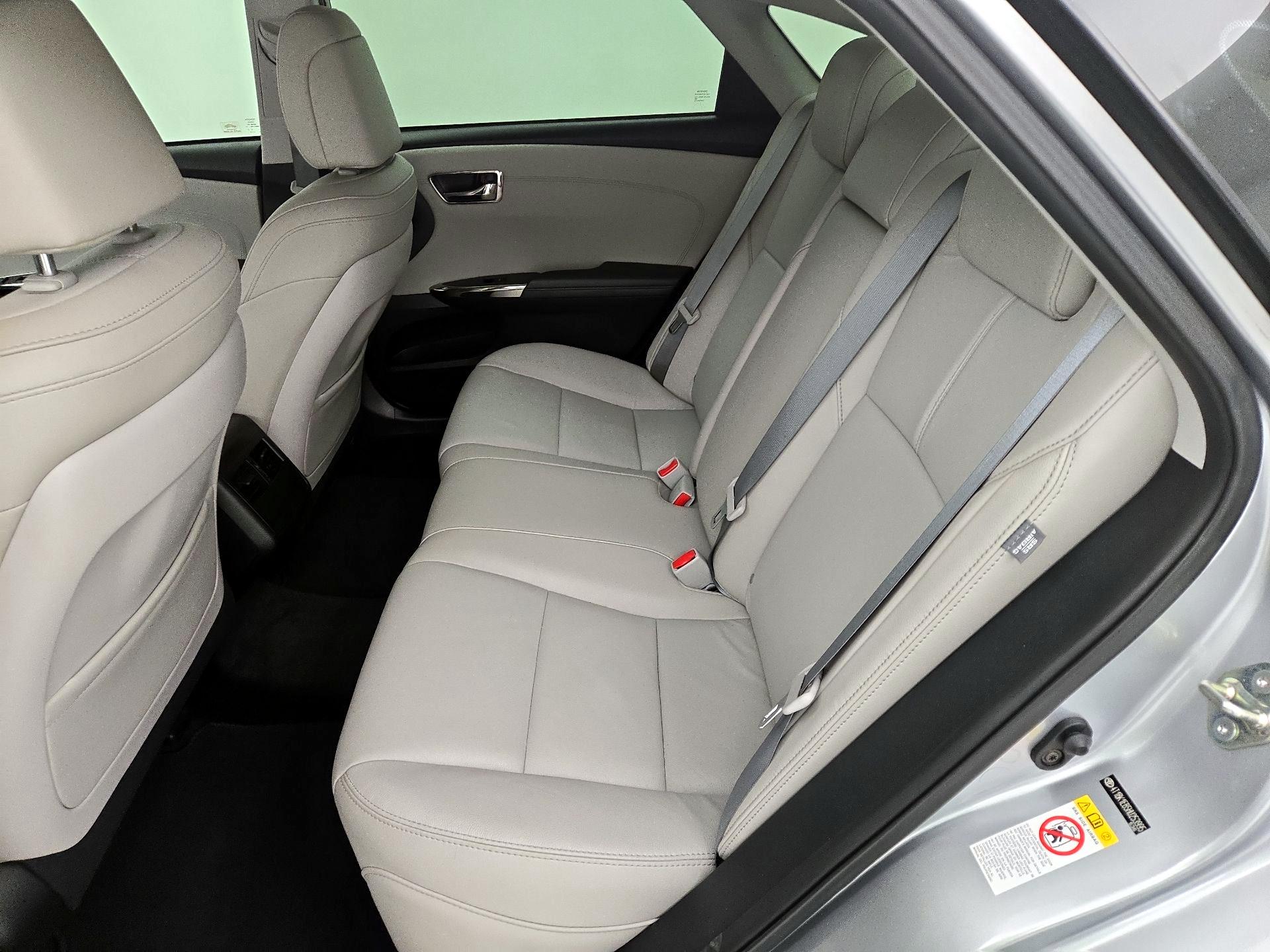 Thumbnail: 2017 Toyota Avalon - 19