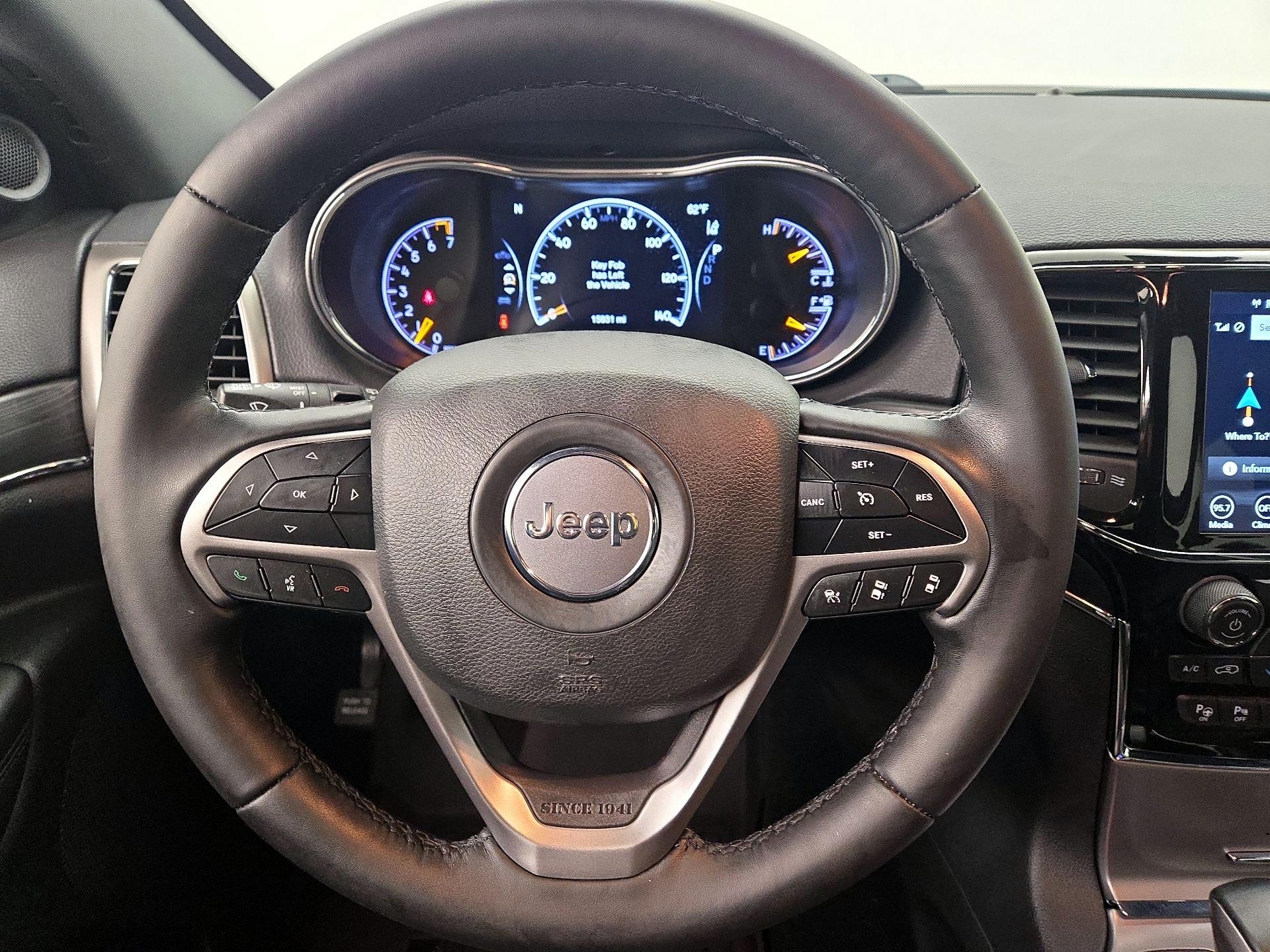 Thumbnail: 2022 Jeep Grand Cherokee - 10