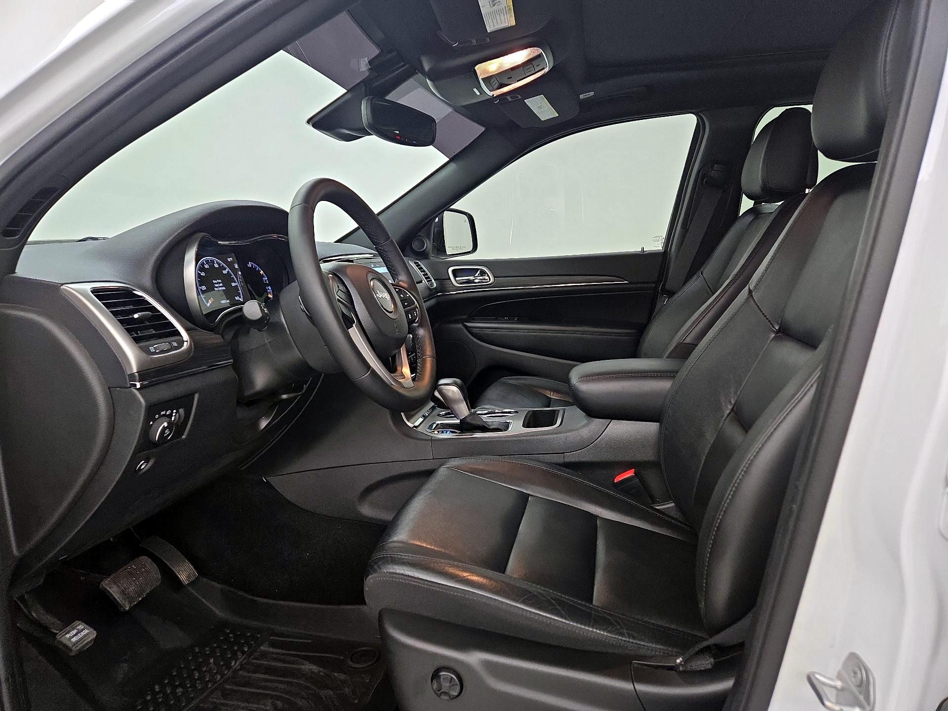 Thumbnail: 2022 Jeep Grand Cherokee - 11