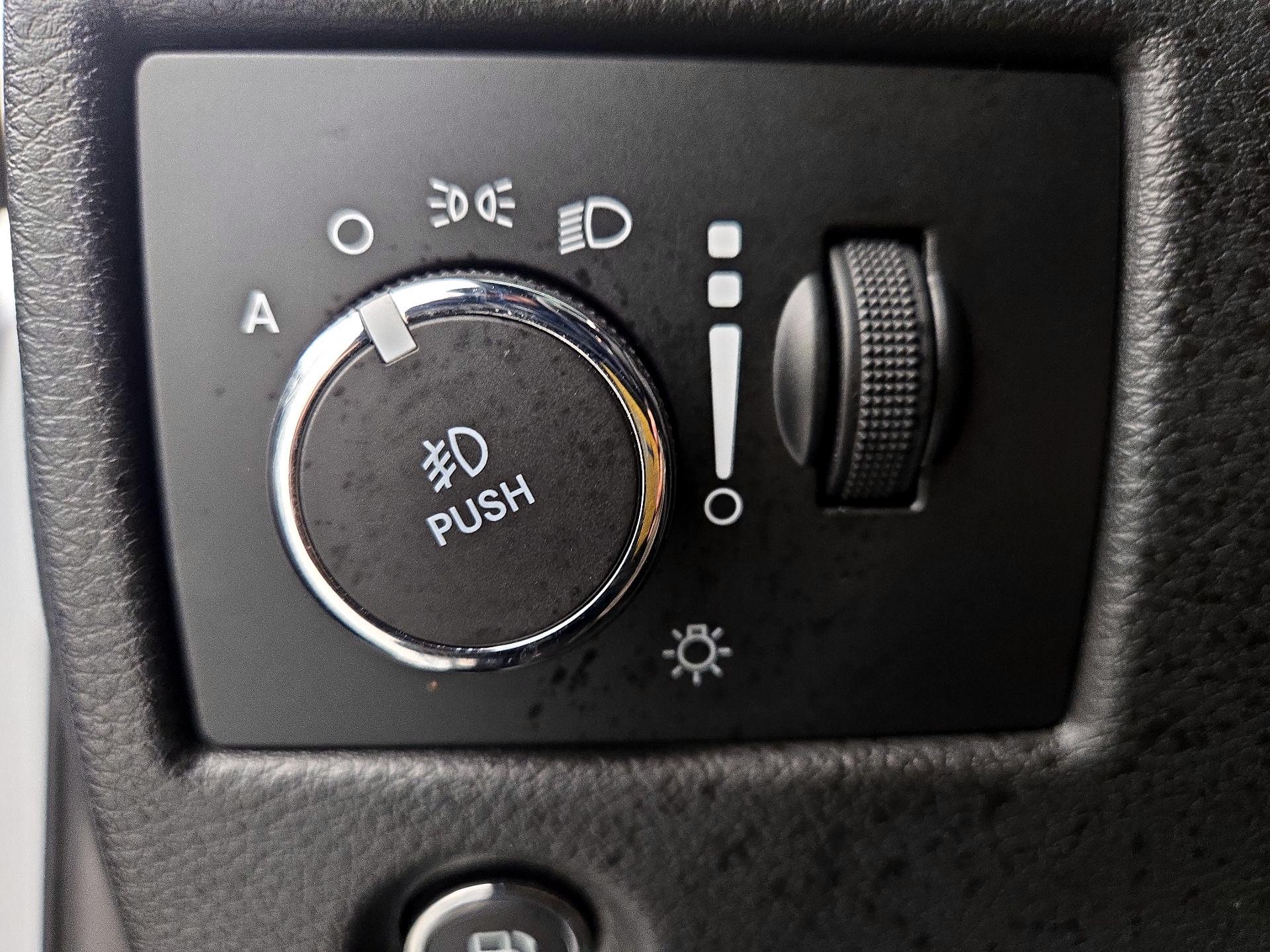 Thumbnail: 2022 Jeep Grand Cherokee - 13