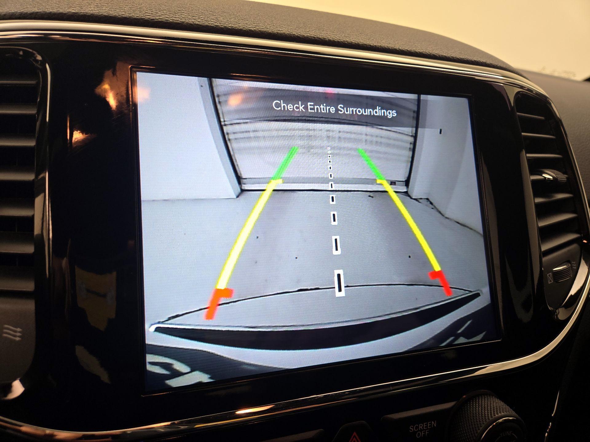 Thumbnail: 2022 Jeep Grand Cherokee - 15