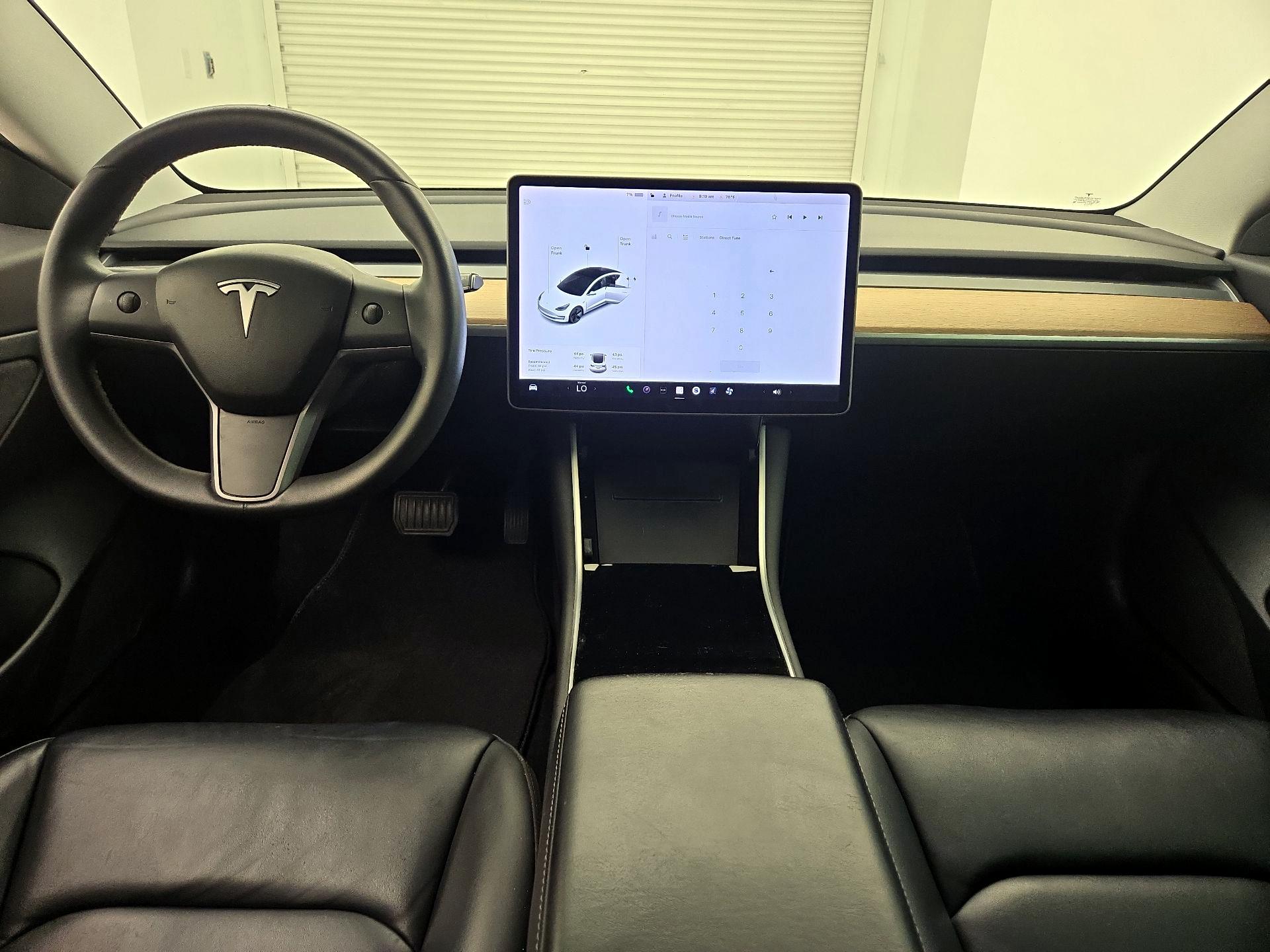 Thumbnail: 2020 Tesla Model 3 - 9