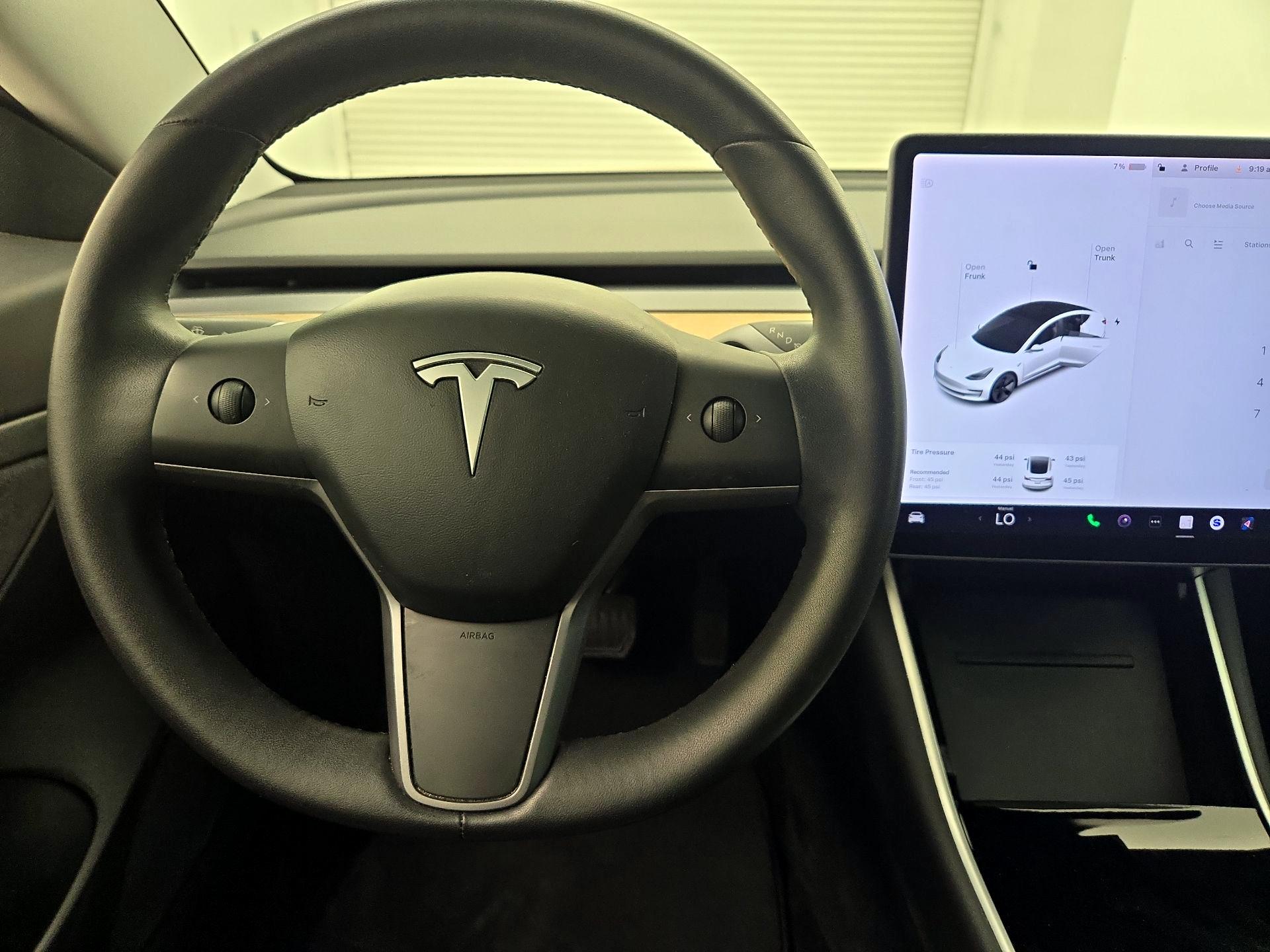 Thumbnail: 2020 Tesla Model 3 - 10