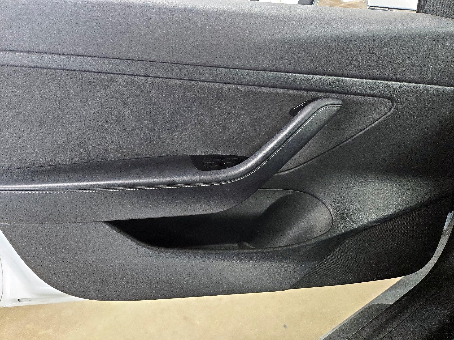 Thumbnail: 2020 Tesla Model 3 - 12