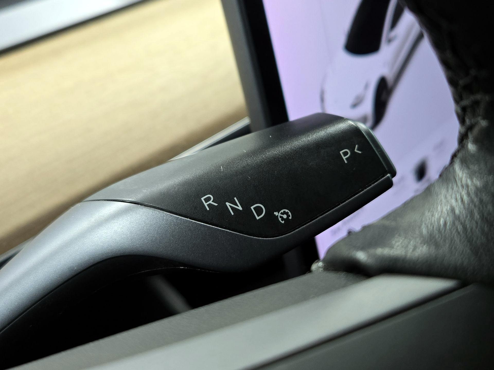 Thumbnail: 2020 Tesla Model 3 - 17