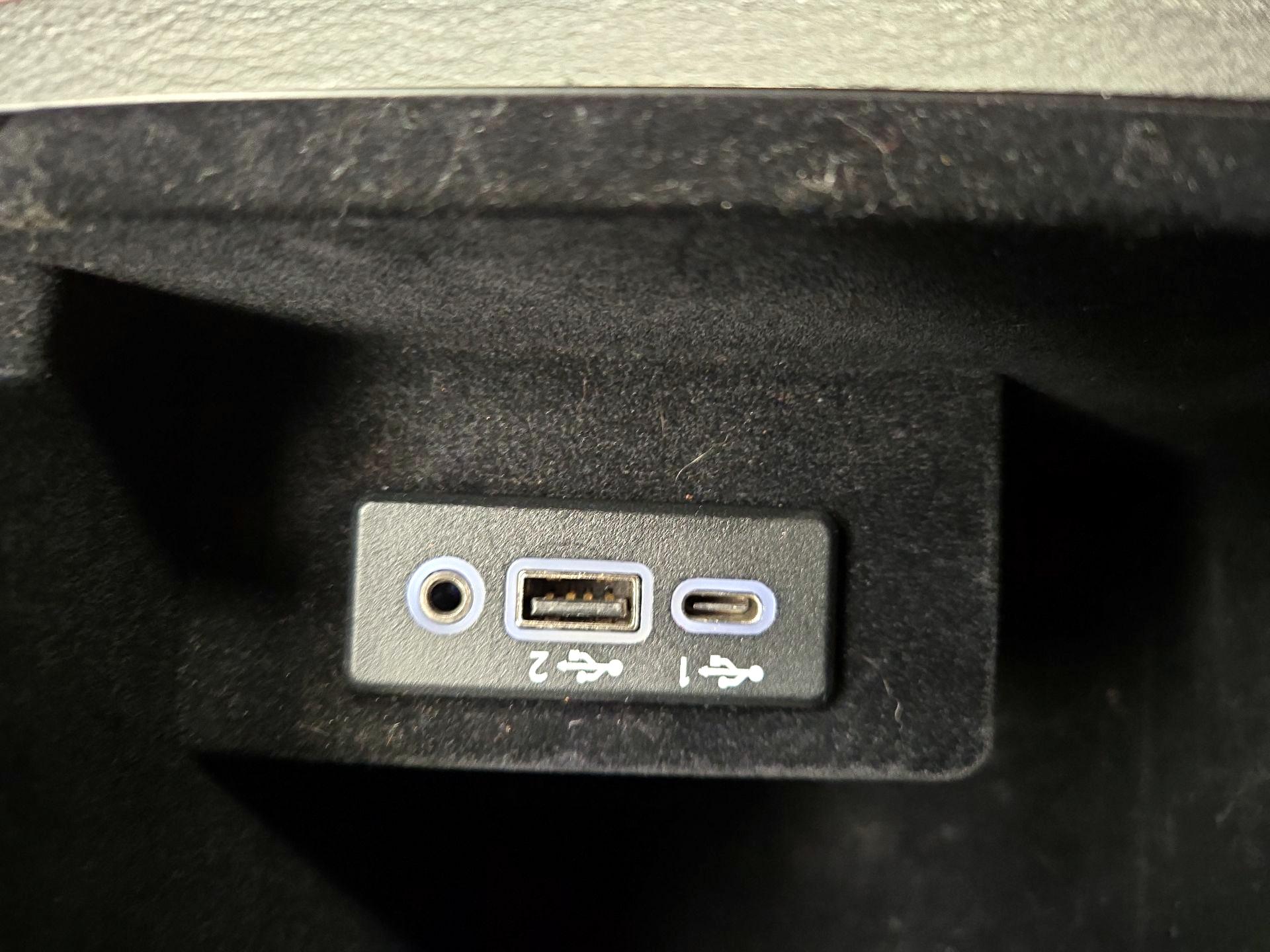 Thumbnail: 2022 INFINITI  - 19