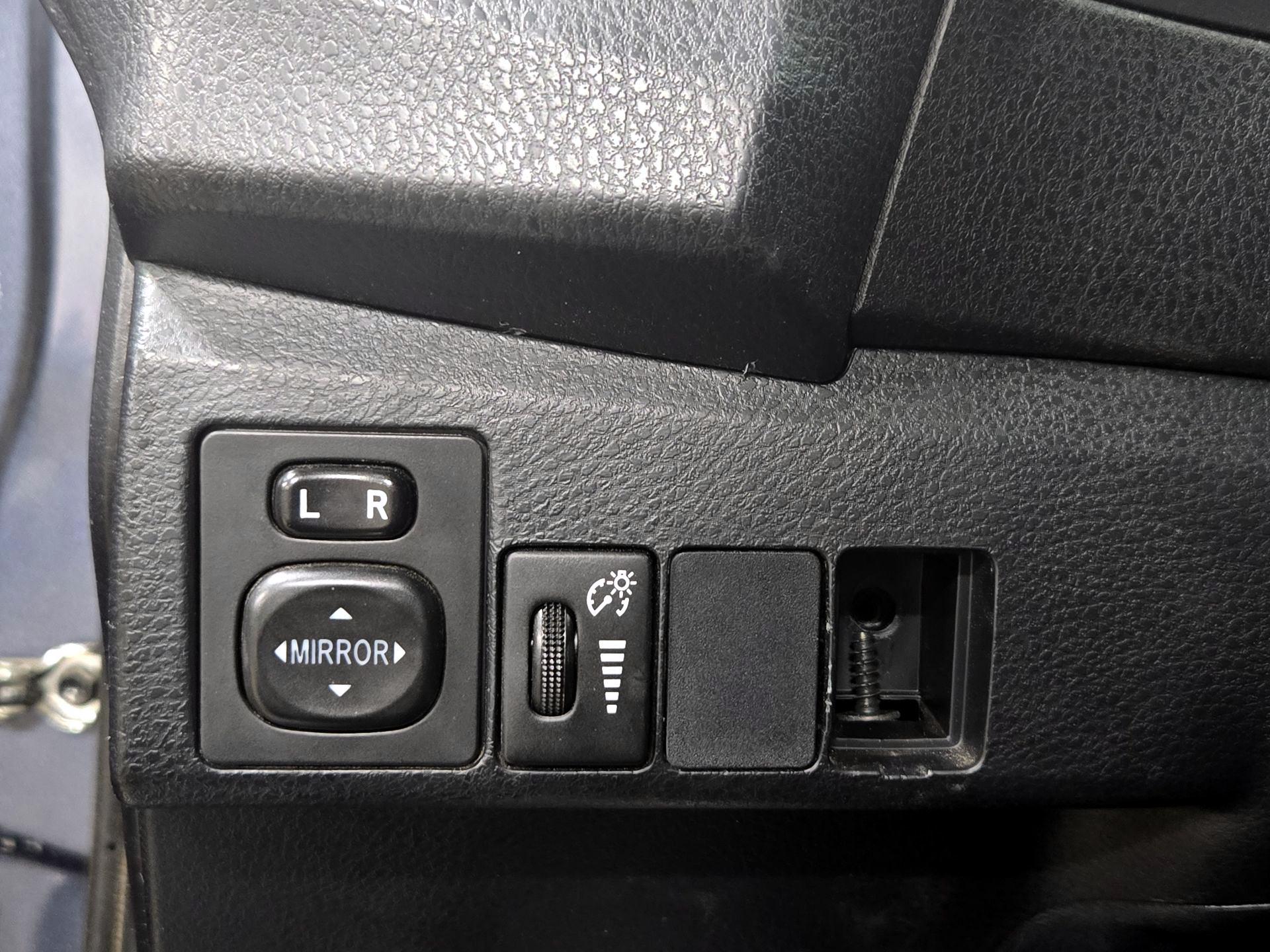 Thumbnail: 2016 Toyota Corolla - 13