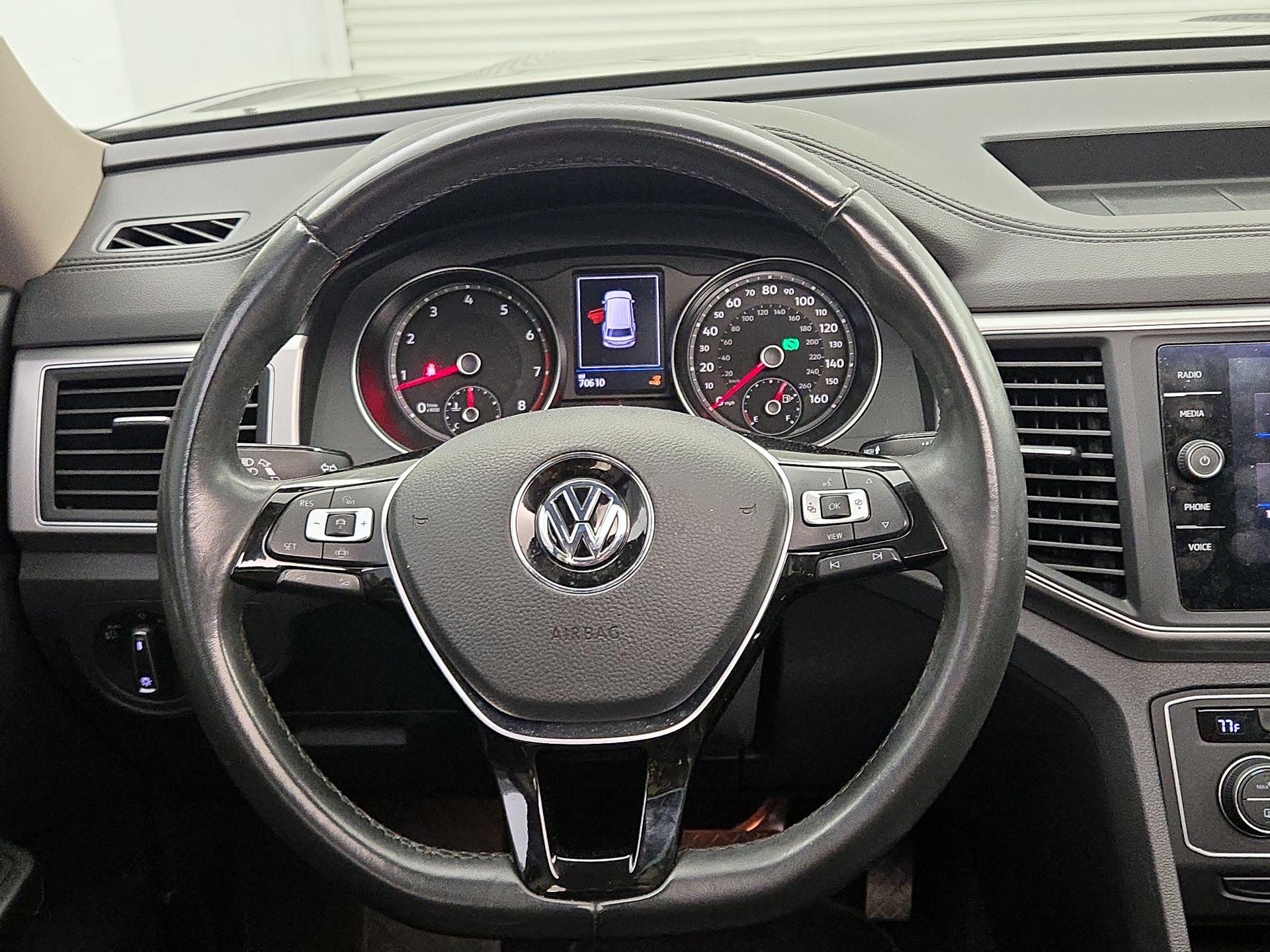 Thumbnail: 2019 Volkswagen Atlas - 10