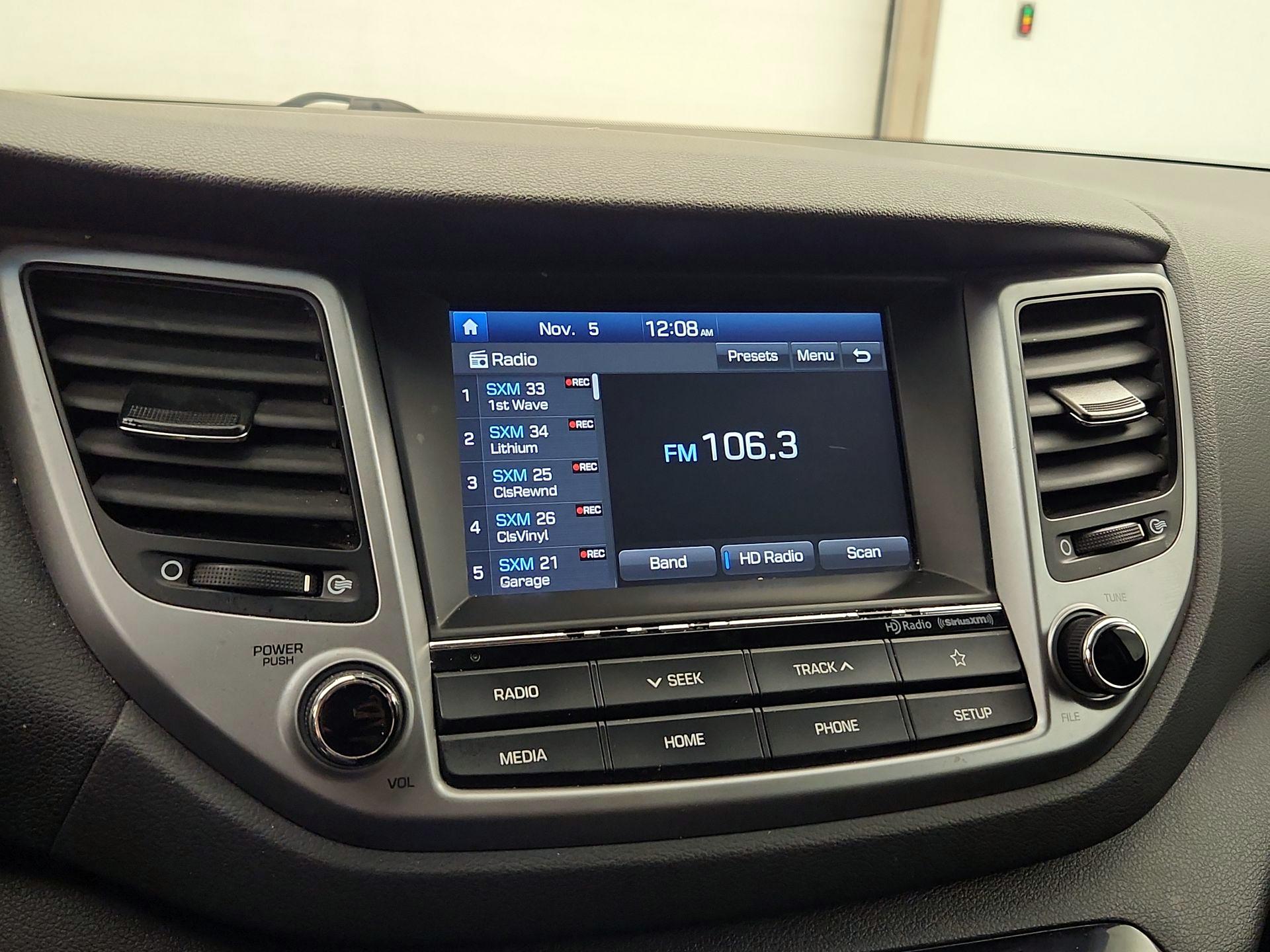 Thumbnail: 2018 Hyundai Tucson - 15