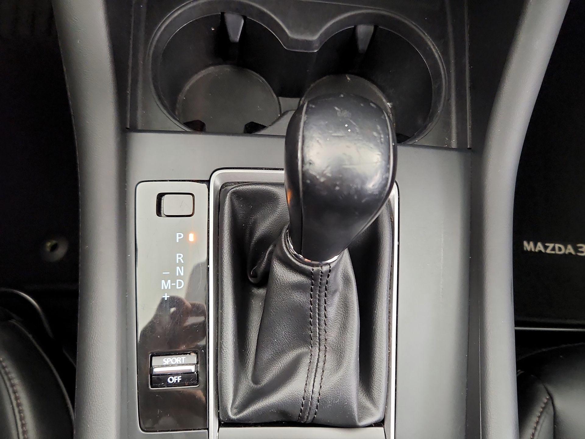 Thumbnail: 2021 Mazda Mazda3 - 17