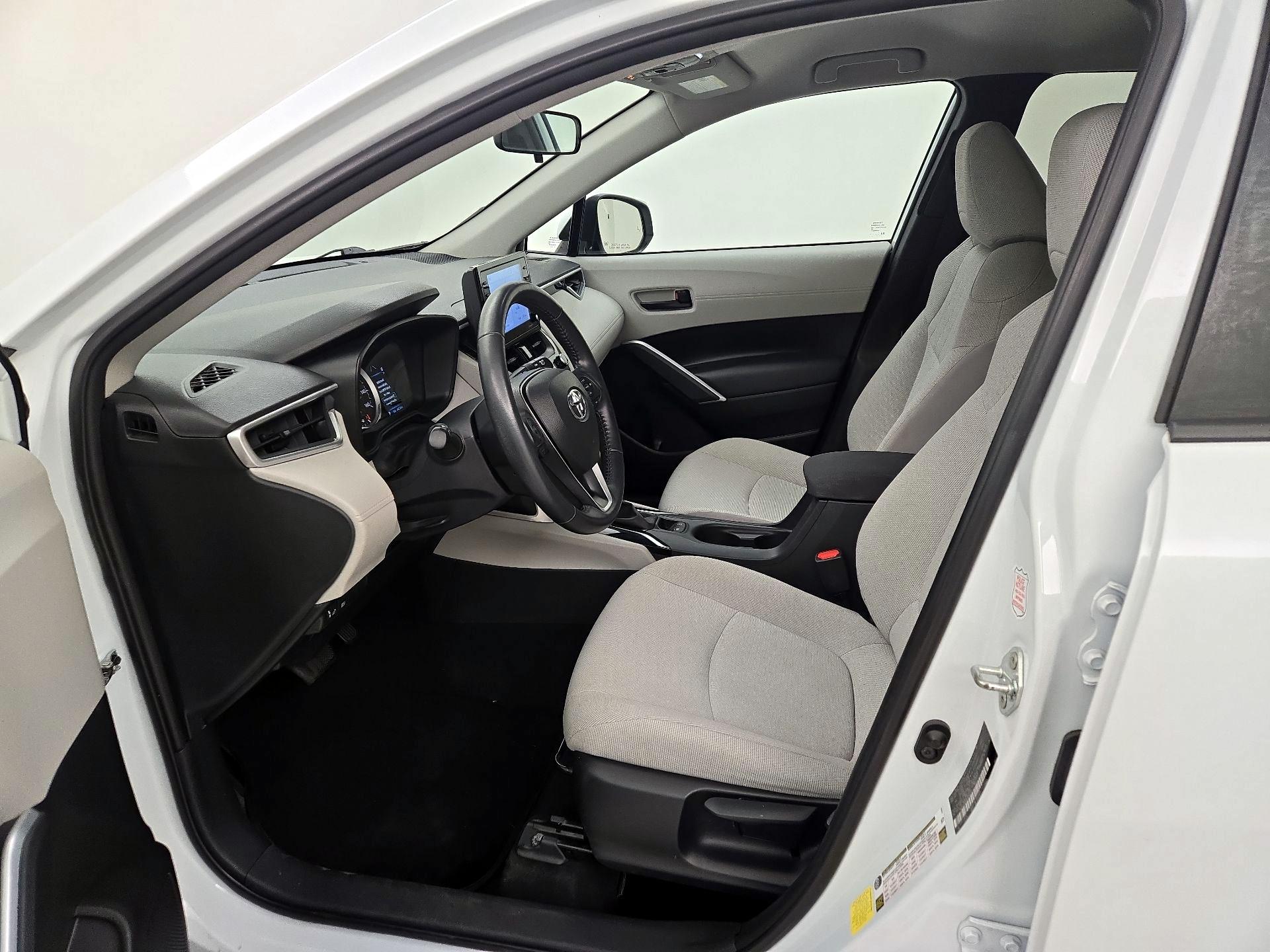 Thumbnail: 2022 Toyota Corolla Cross - 11