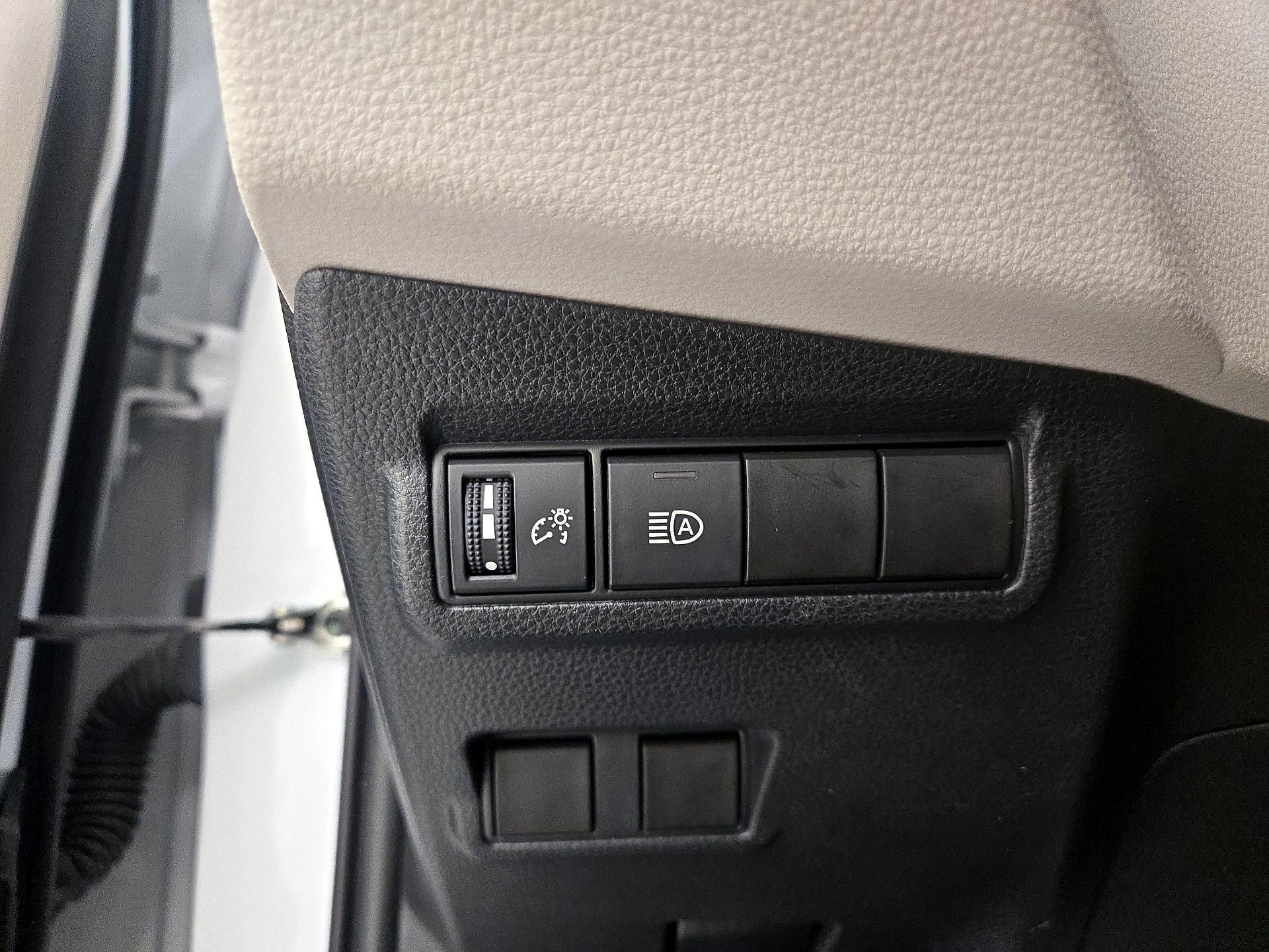 Thumbnail: 2022 Toyota Corolla Cross - 13