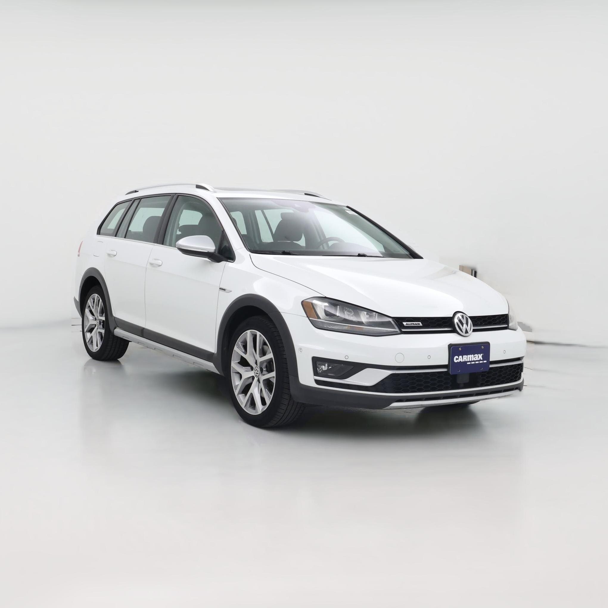 Thumbnail: 2017 Volkswagen Golf - 1