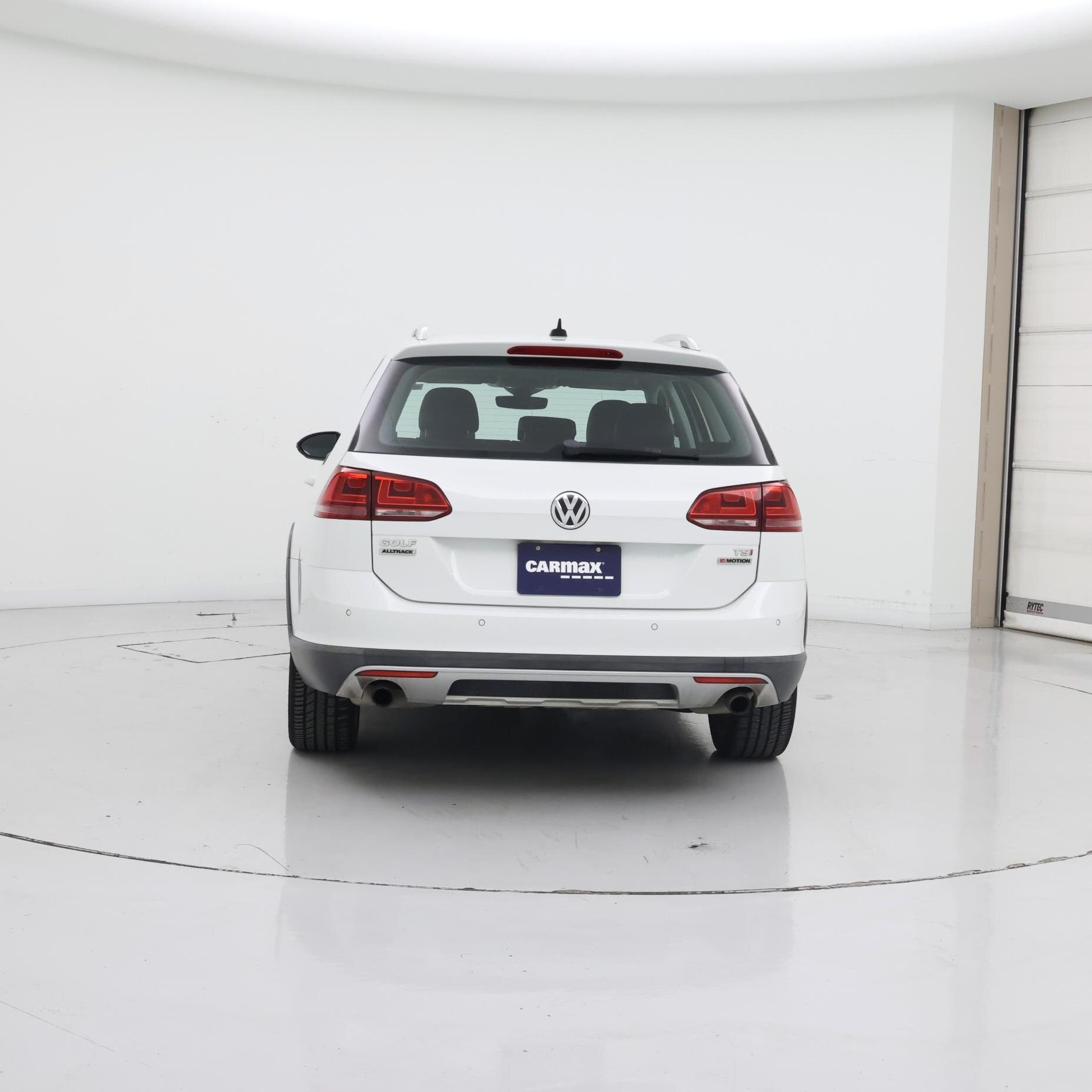 Thumbnail: 2017 Volkswagen Golf - 6