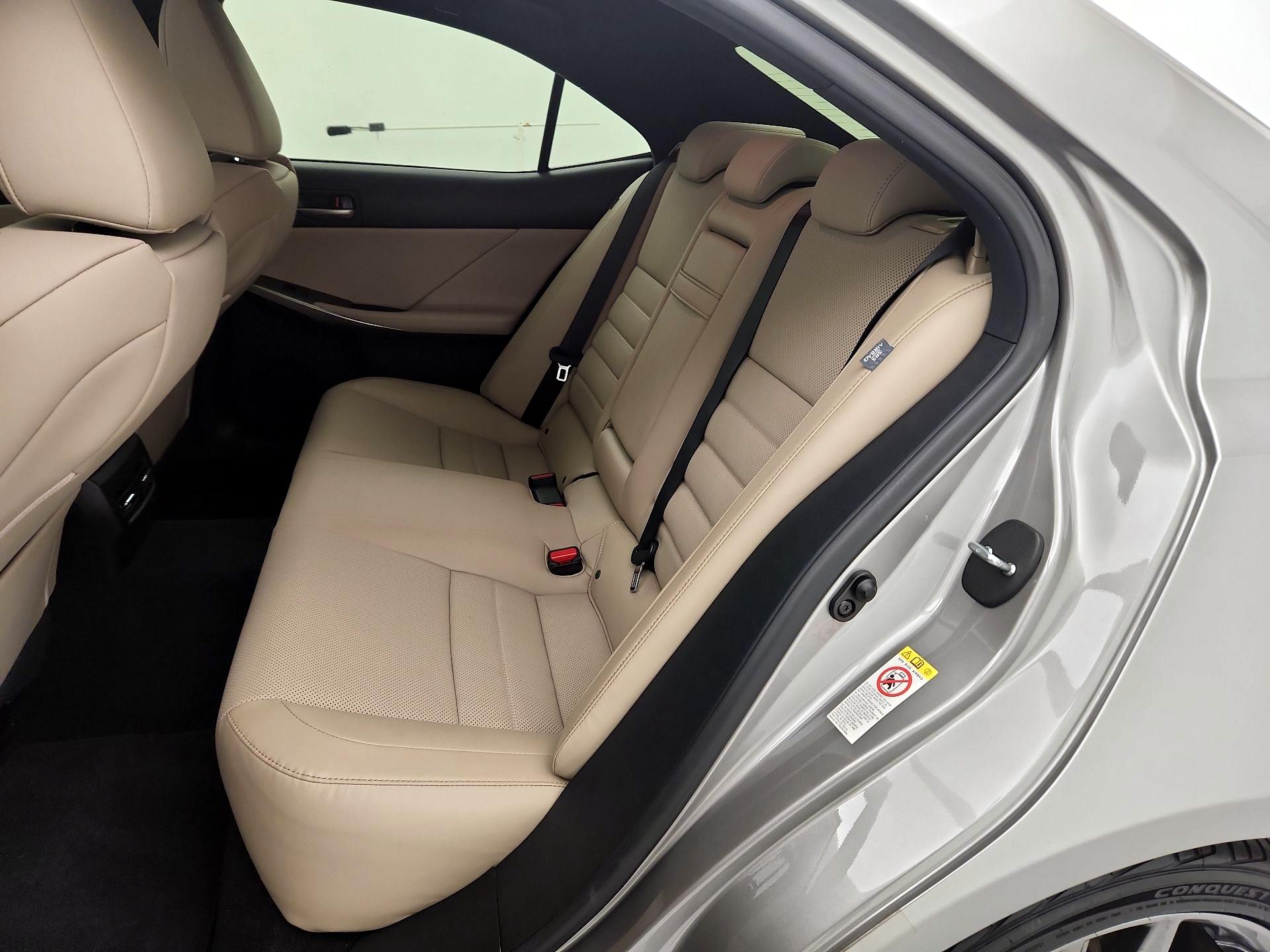 Thumbnail: 2017 Lexus IS - 20