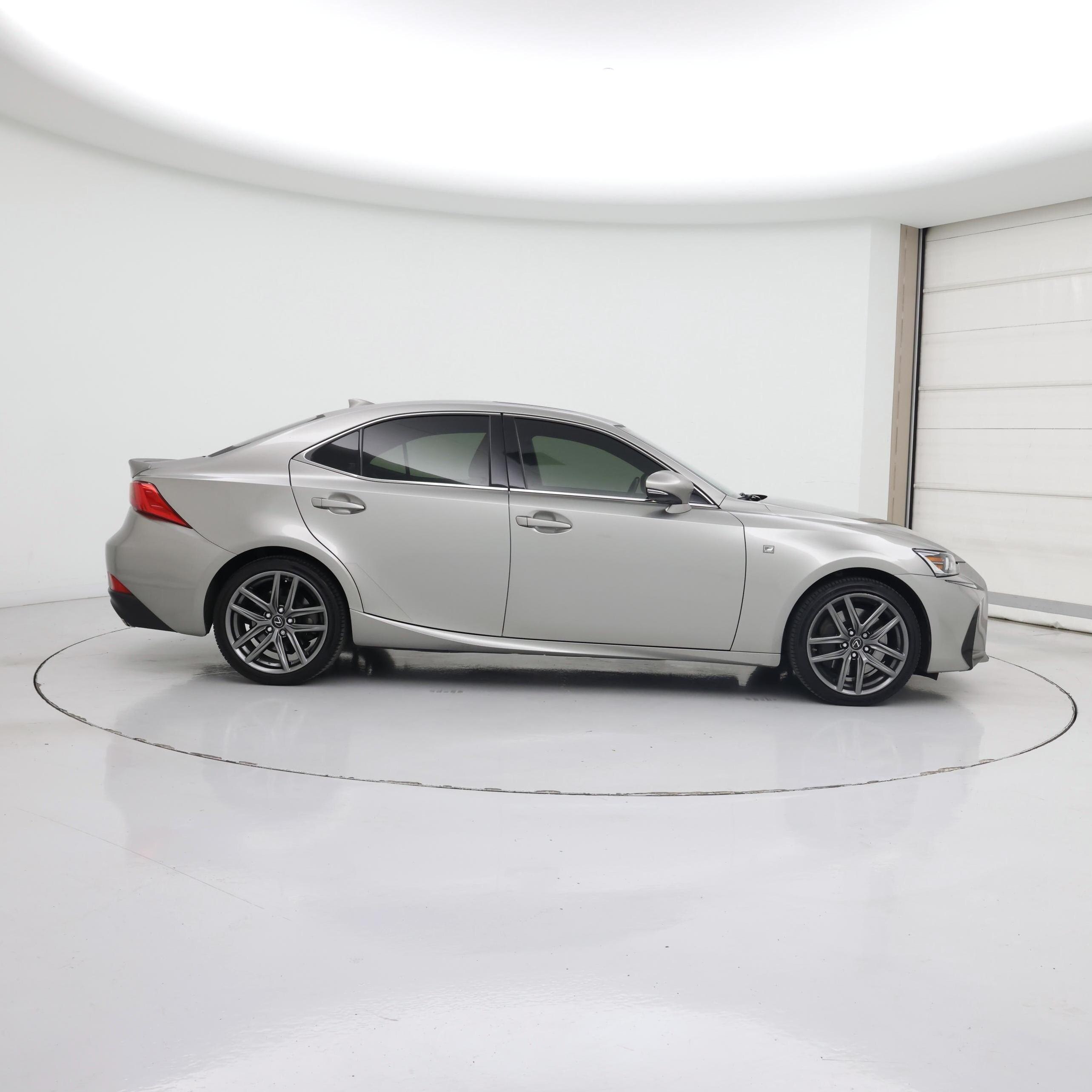 Thumbnail: 2017 Lexus IS - 7