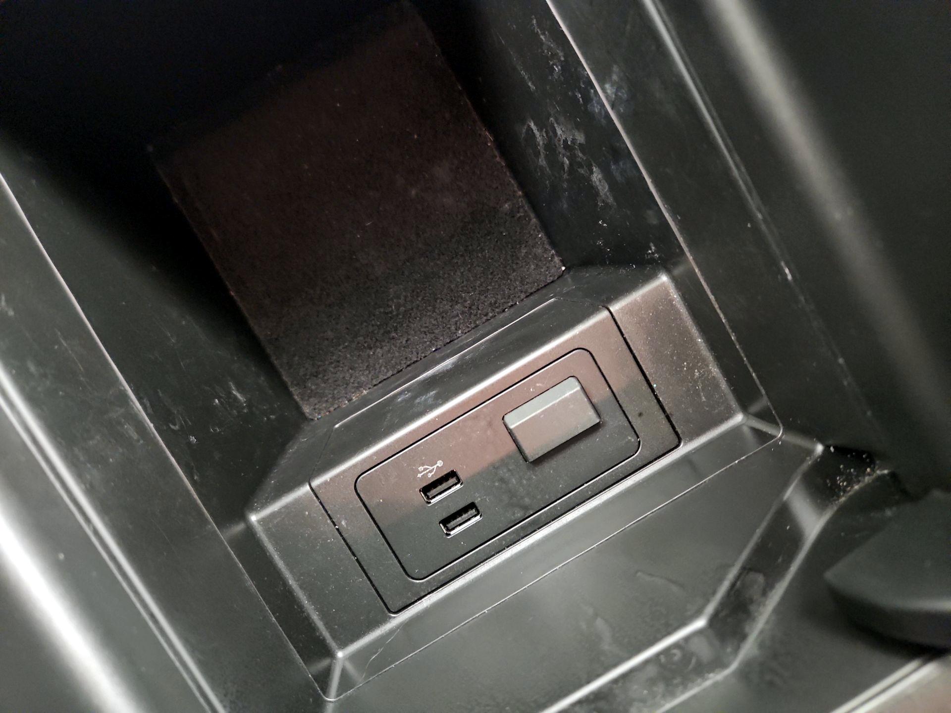 Thumbnail: 2021 Mazda CX-9 - 18