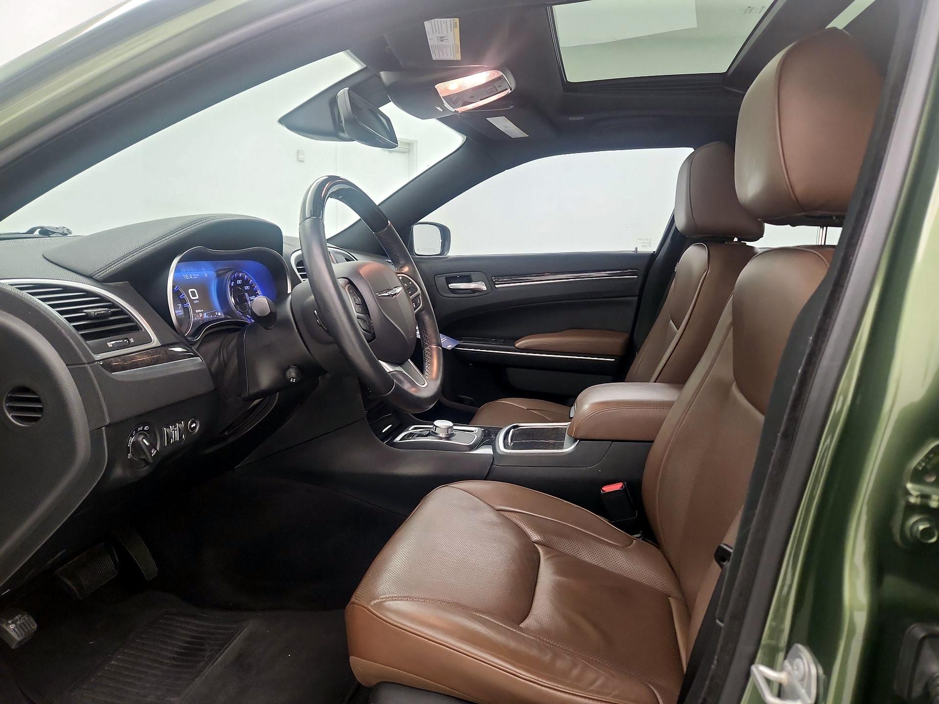 Thumbnail: 2018 Chrysler 300 - 11