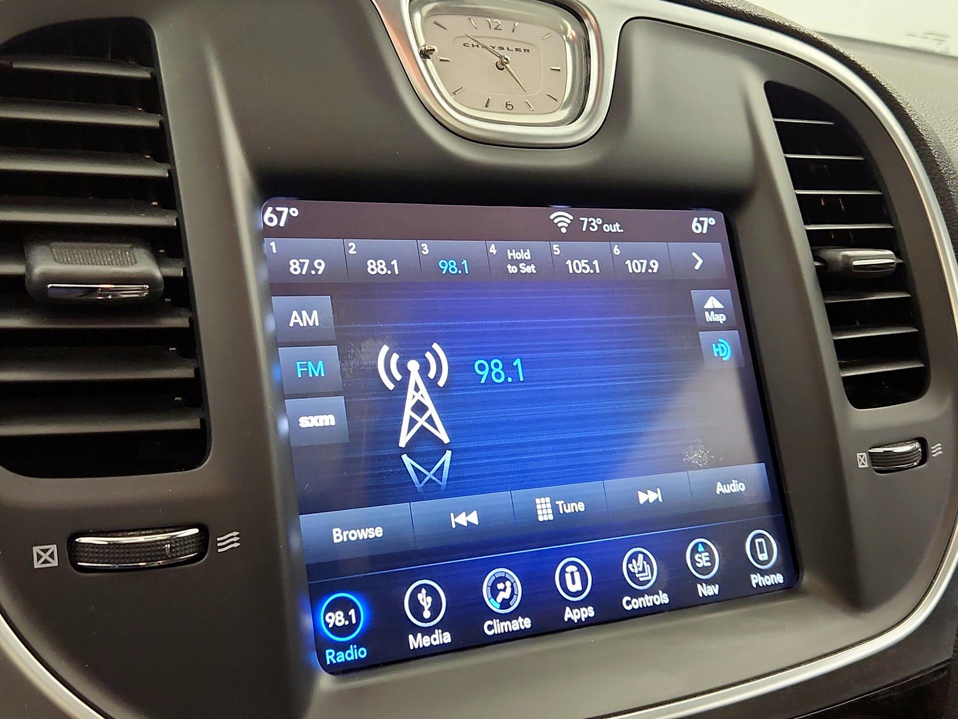 Thumbnail: 2018 Chrysler 300 - 16