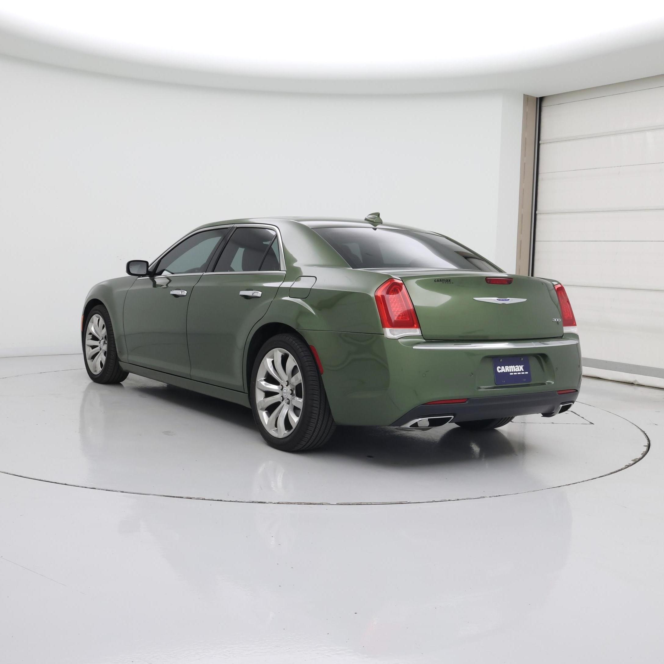 Thumbnail: 2018 Chrysler 300 - 2