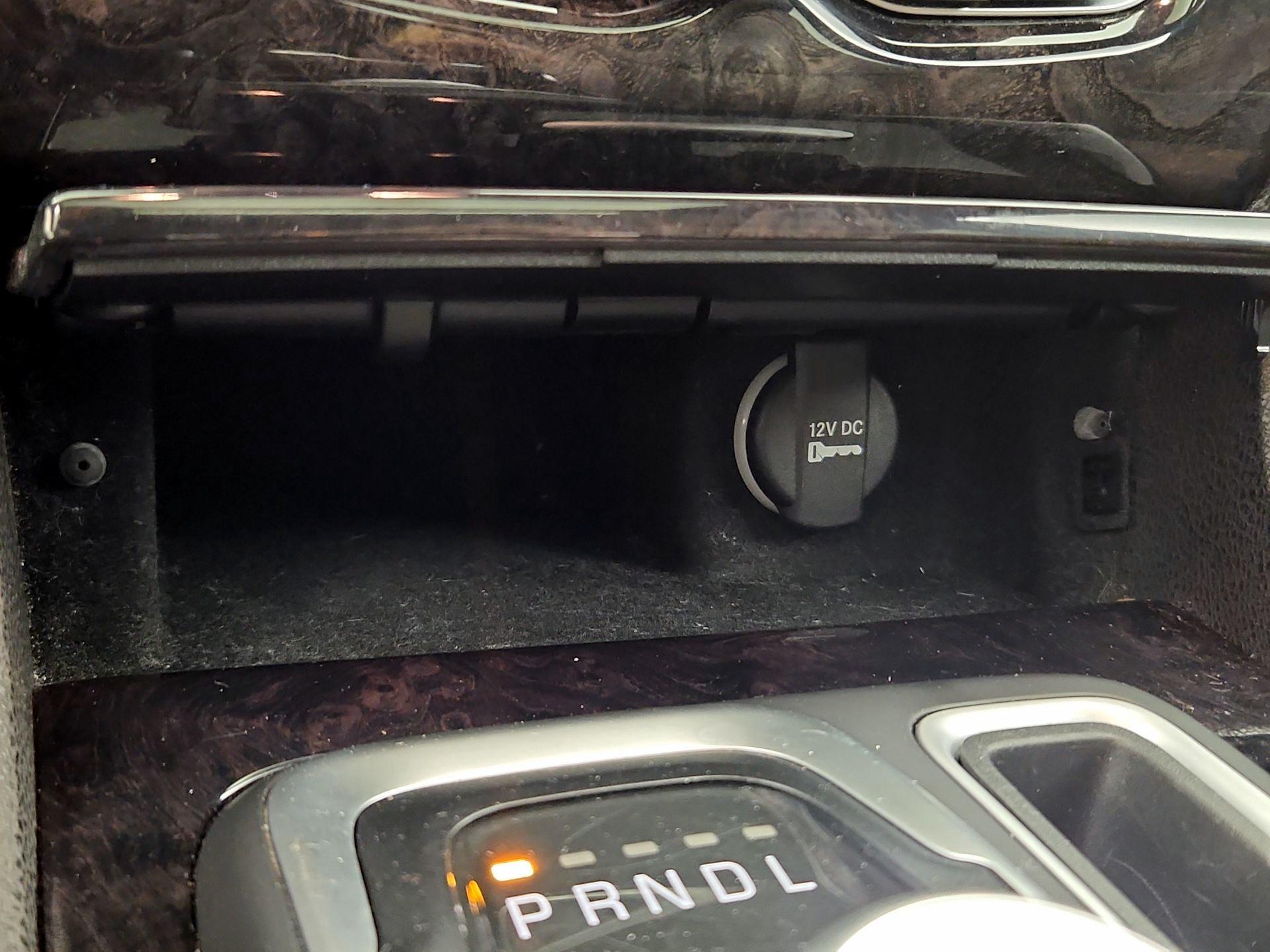 Thumbnail: 2018 Chrysler 300 - 19