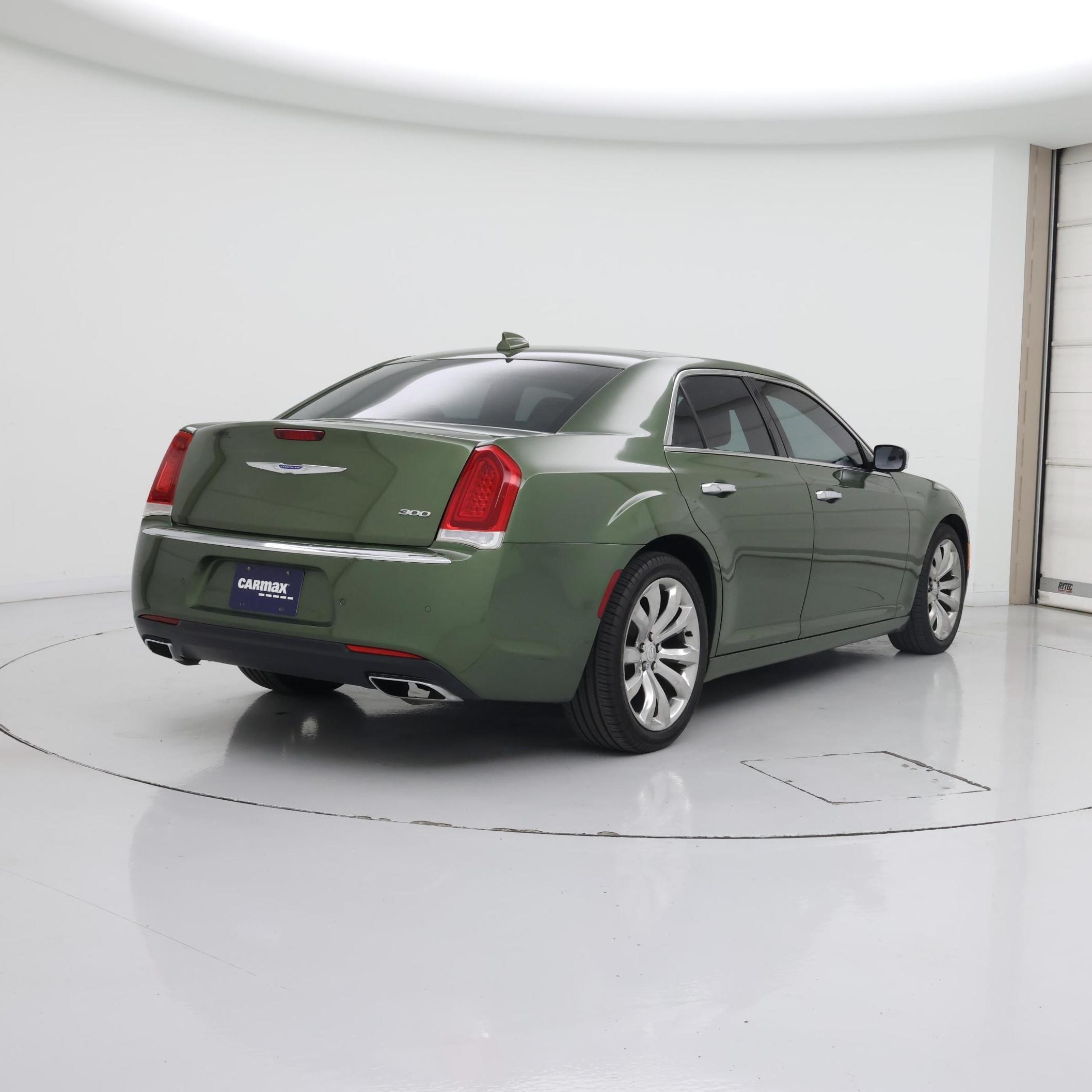 Thumbnail: 2018 Chrysler 300 - 8