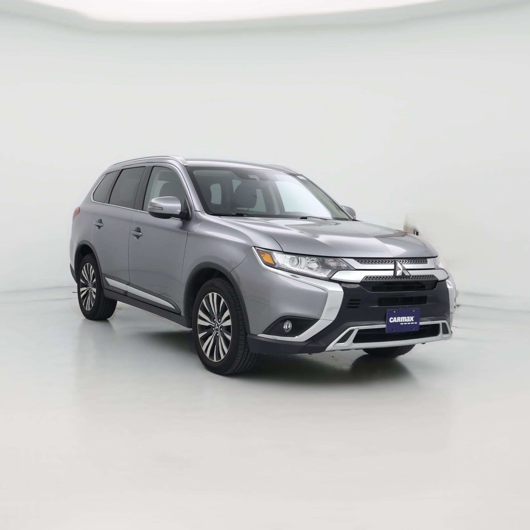 Thumbnail: 2020 Mitsubishi Outlander - 1