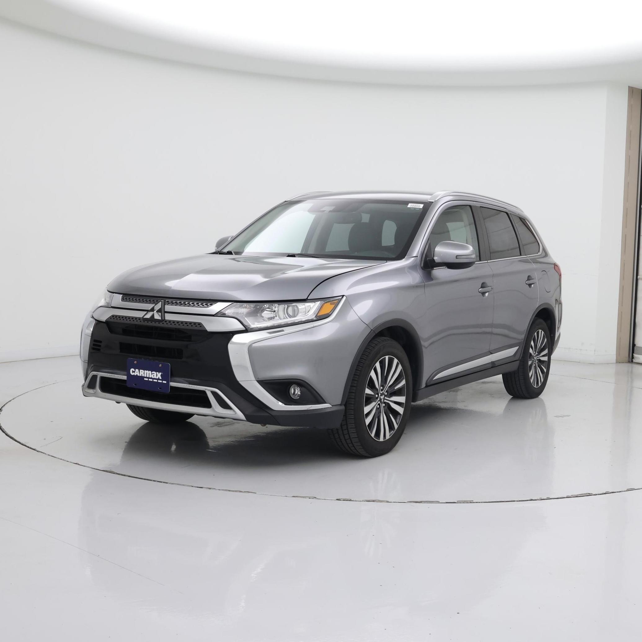 Thumbnail: 2020 Mitsubishi Outlander - 4
