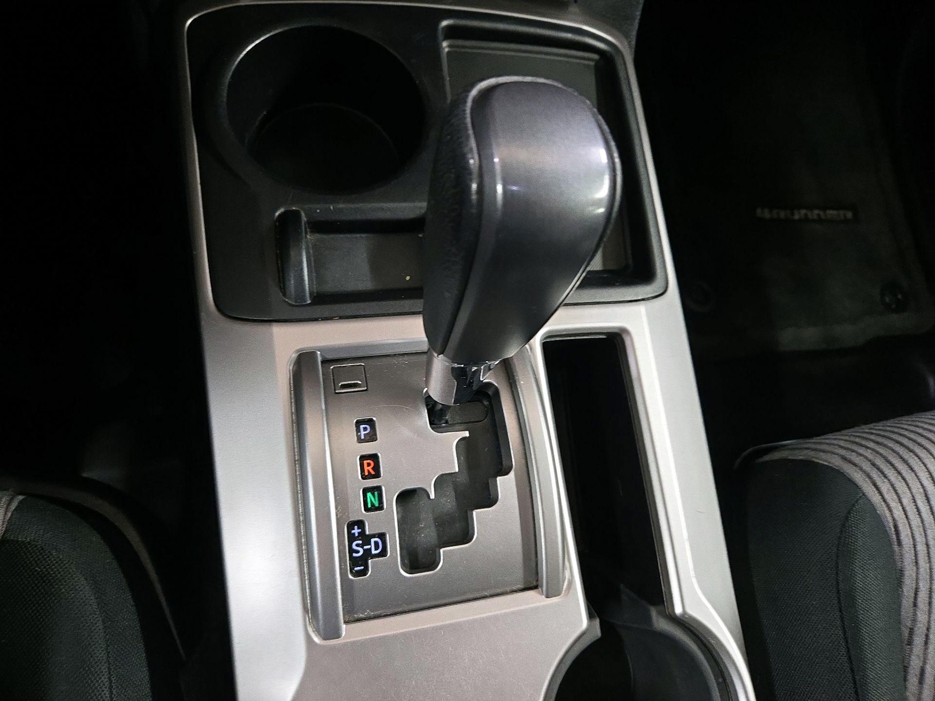 Thumbnail: 2016 Toyota 4Runner - 17